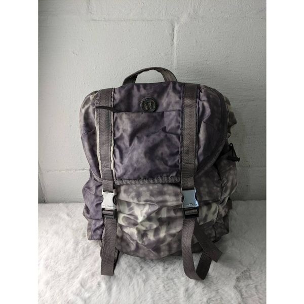 Lululemon Wanderlust Rucksack in Rare Snowy Owl Print Backpack