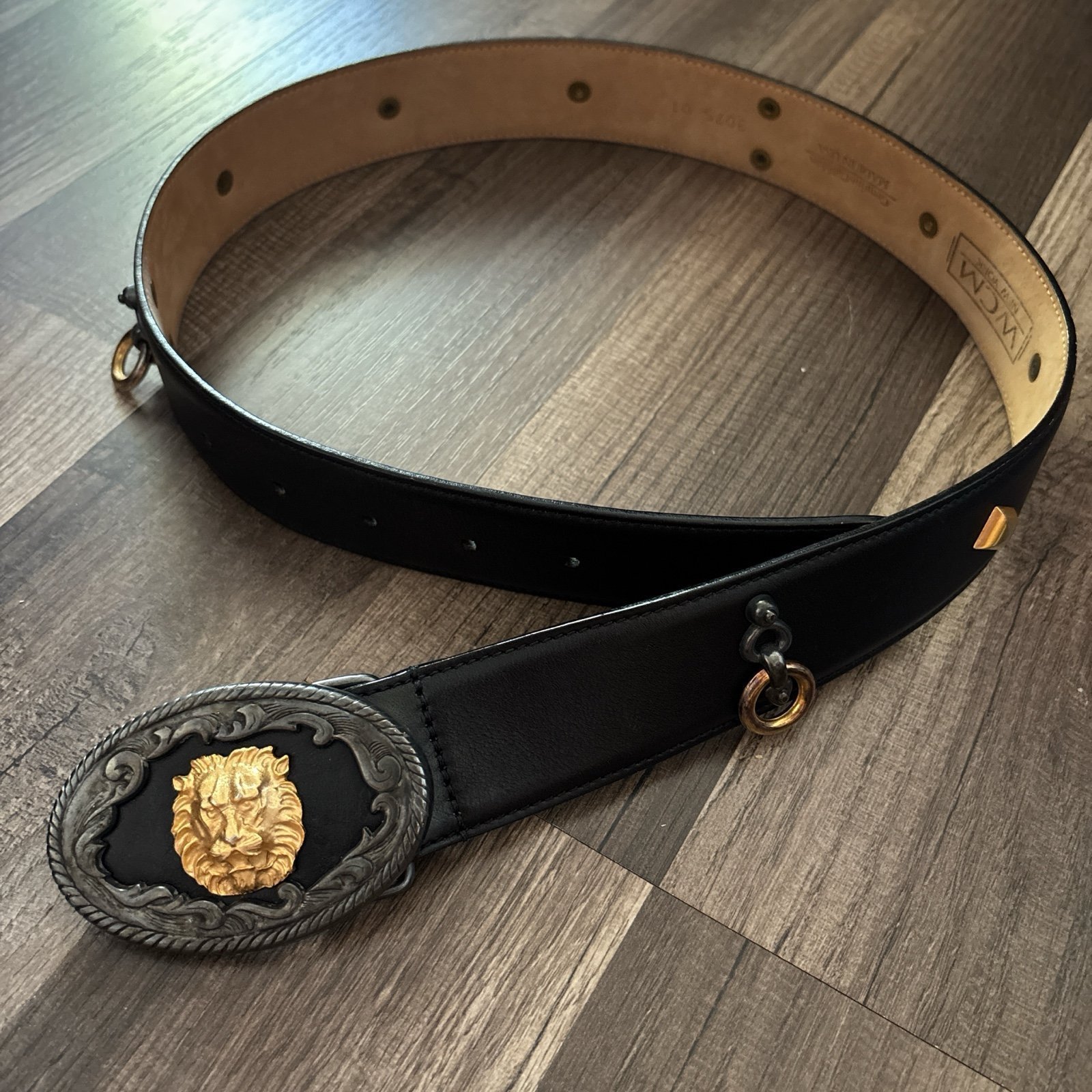 WCM lion head Leather Belt