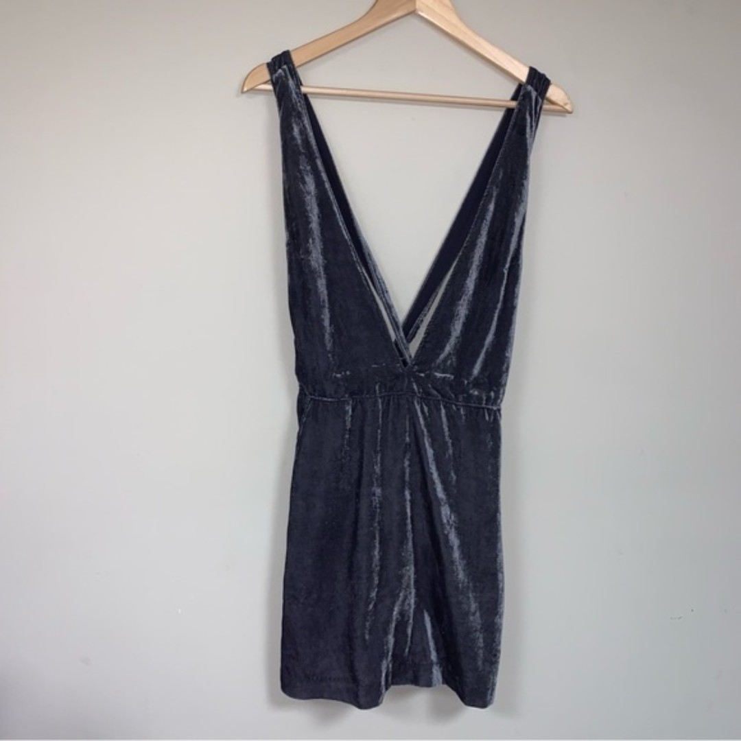 FREE PEOPLE Velvet Mini Dress Women’s Medium Gray Plunge V Neck Boho Jumper