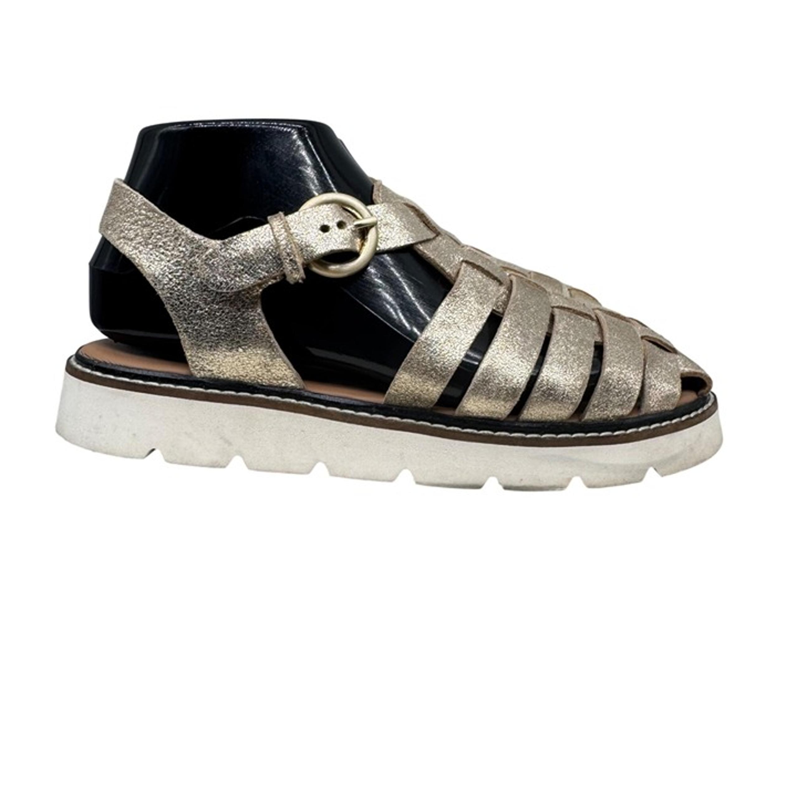 By Anthropologie Metallic Gold Fisherman closed toe Sandal Women's Sise 38/8