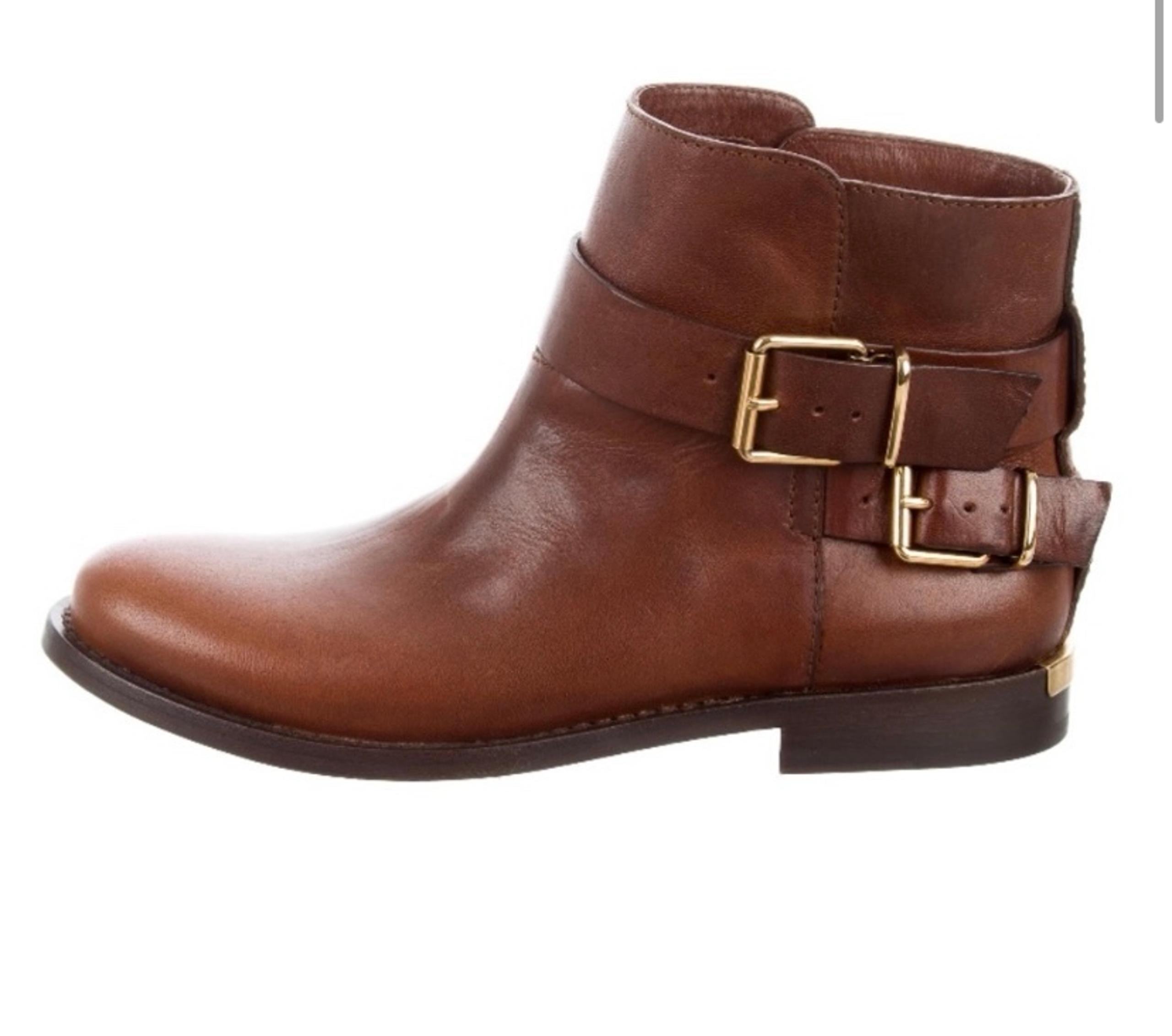 Authentic Burberry brown leather Ankle Boots with box and dust bag