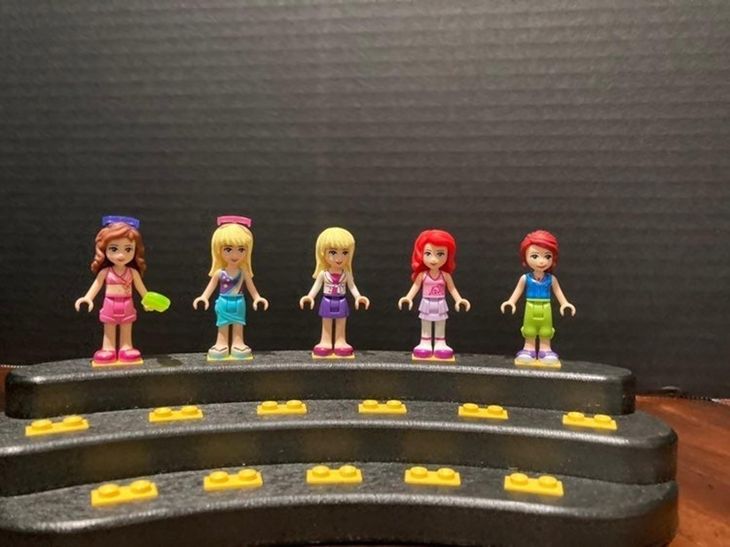 LEGO friends minifigures lot