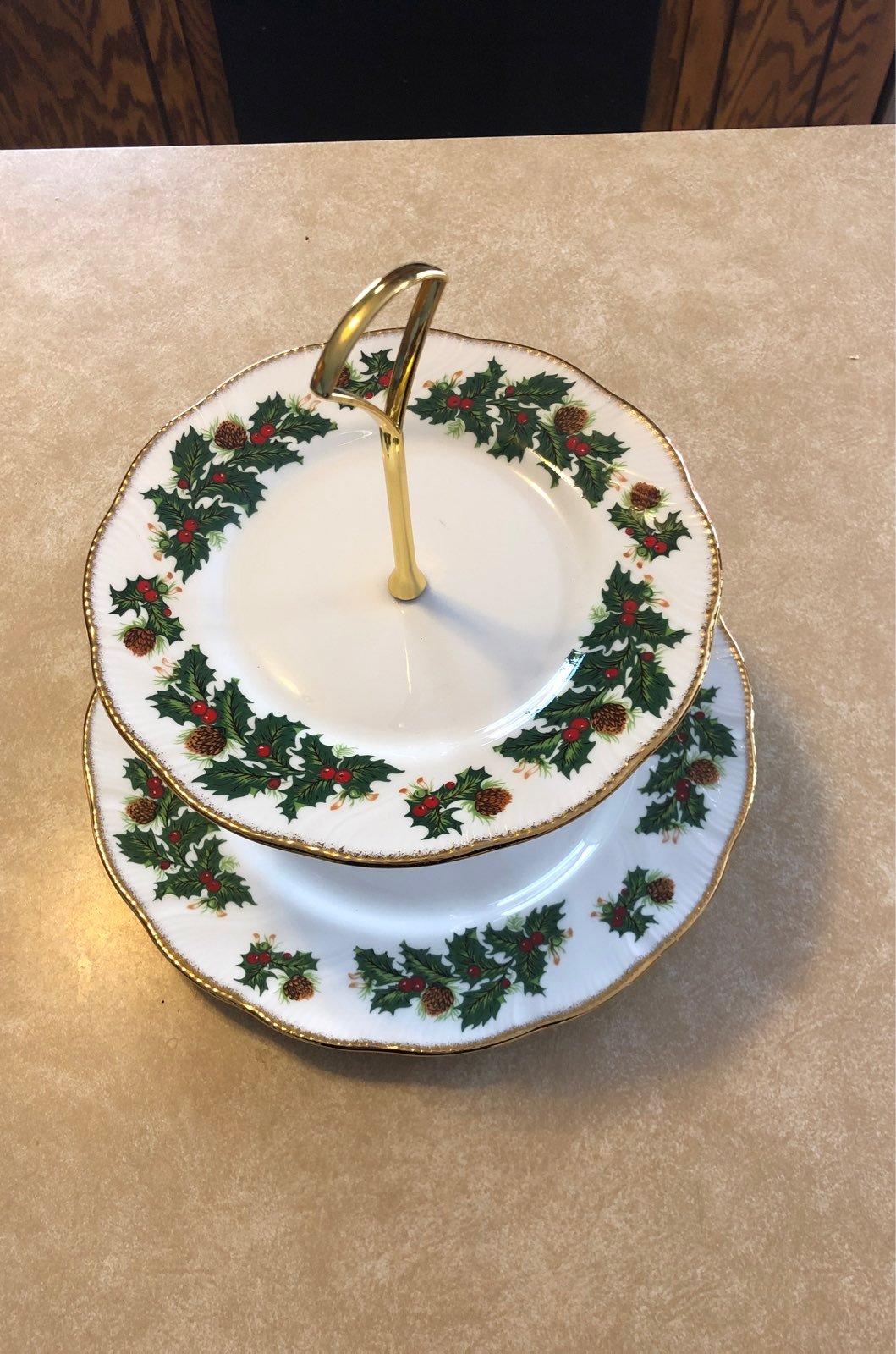 Queen's Staffordshire cake/ muffin tray