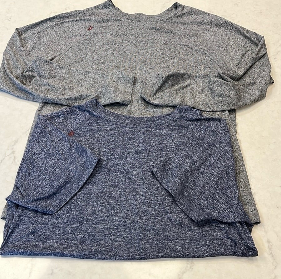 RHONE Reign Long-Sleeve And Short Sleeve T-Shirt bundle size Large