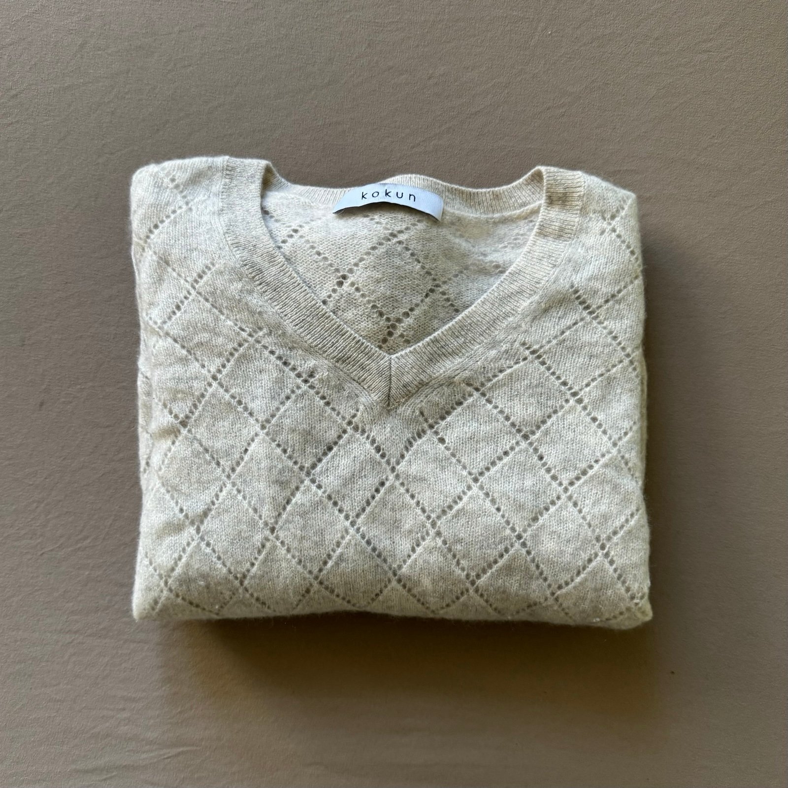 Kokun V-Neck Cashmere Sweater