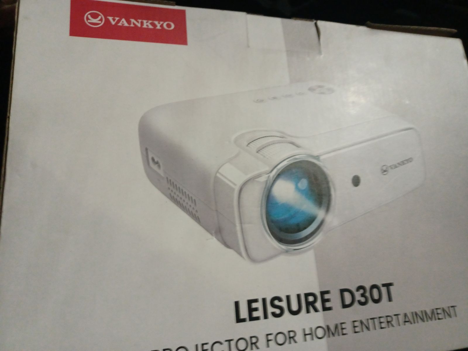 Vankyo Leisure D30T mini projector Bluetooth enabled