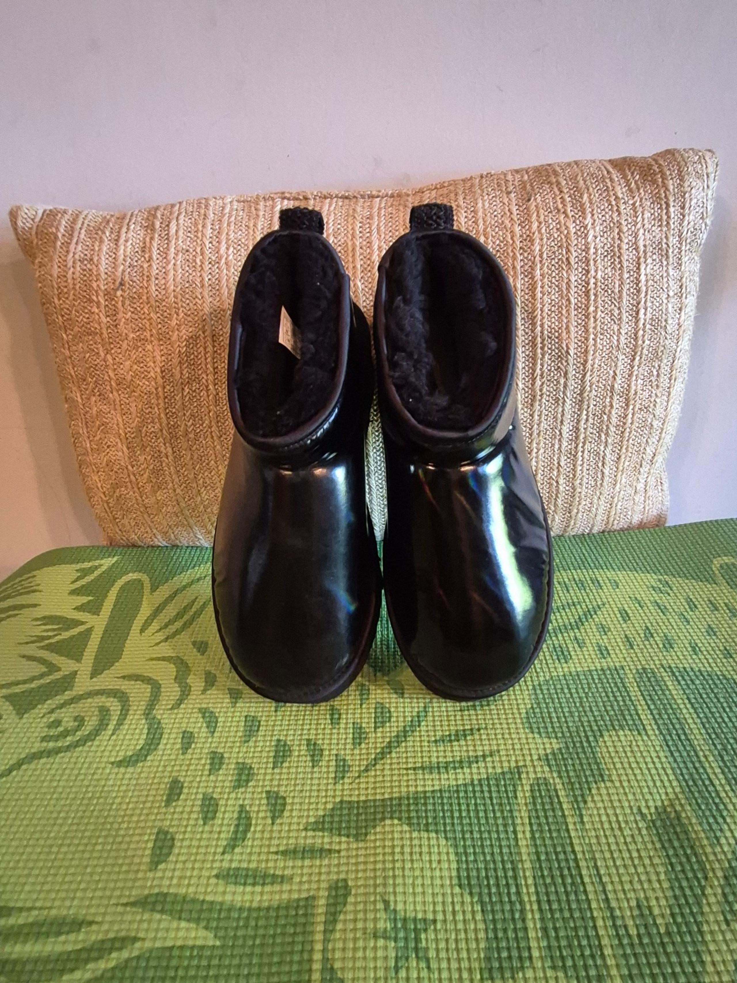 UGG CLASSIC ULTRA MINI PLATFORM HI SHINE BLACK ANKLE BOOTS US 7
