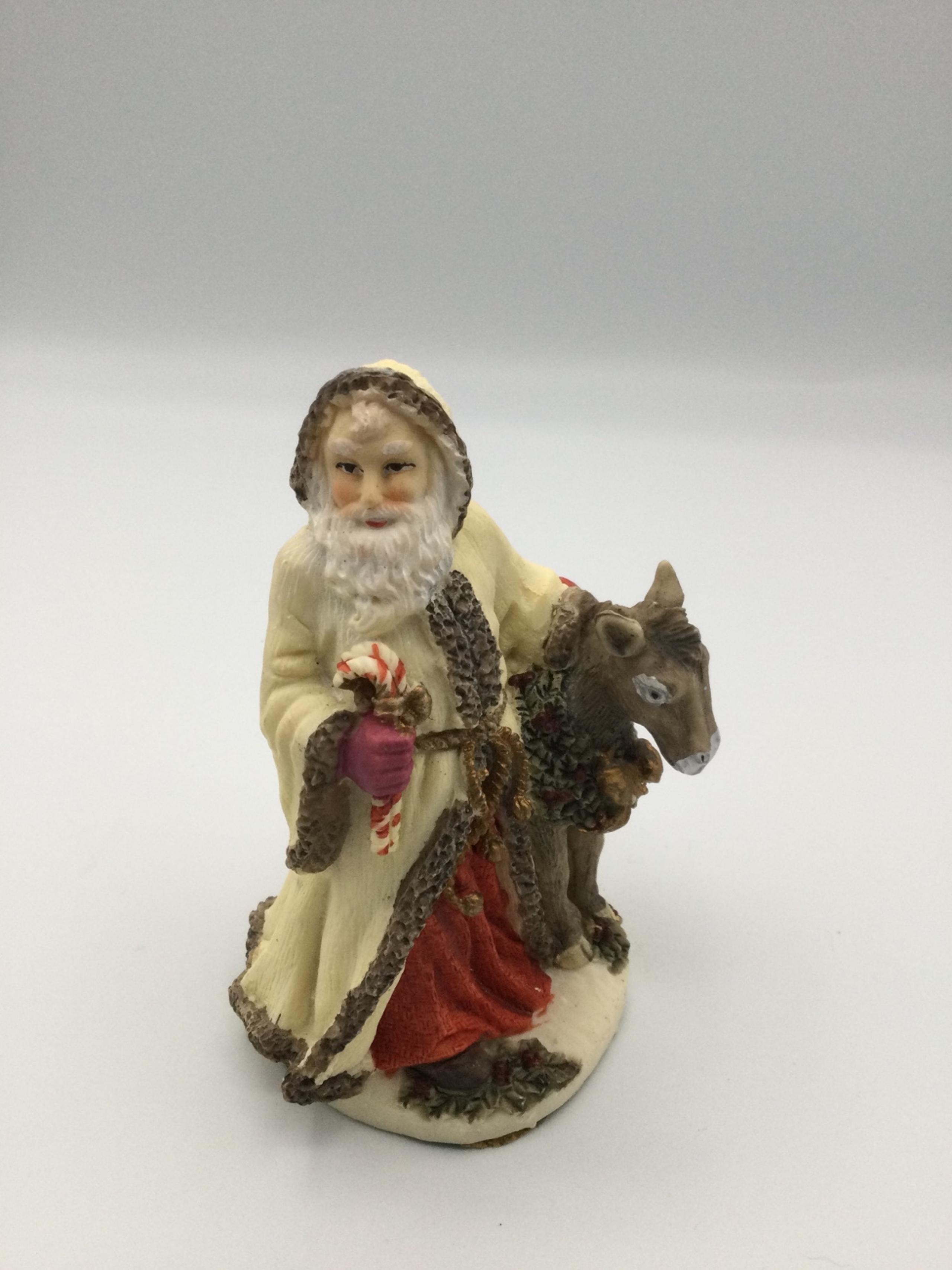 Samichlaus Switzerland 1993 SC09 International Santa Figurine White Robe 4.5"