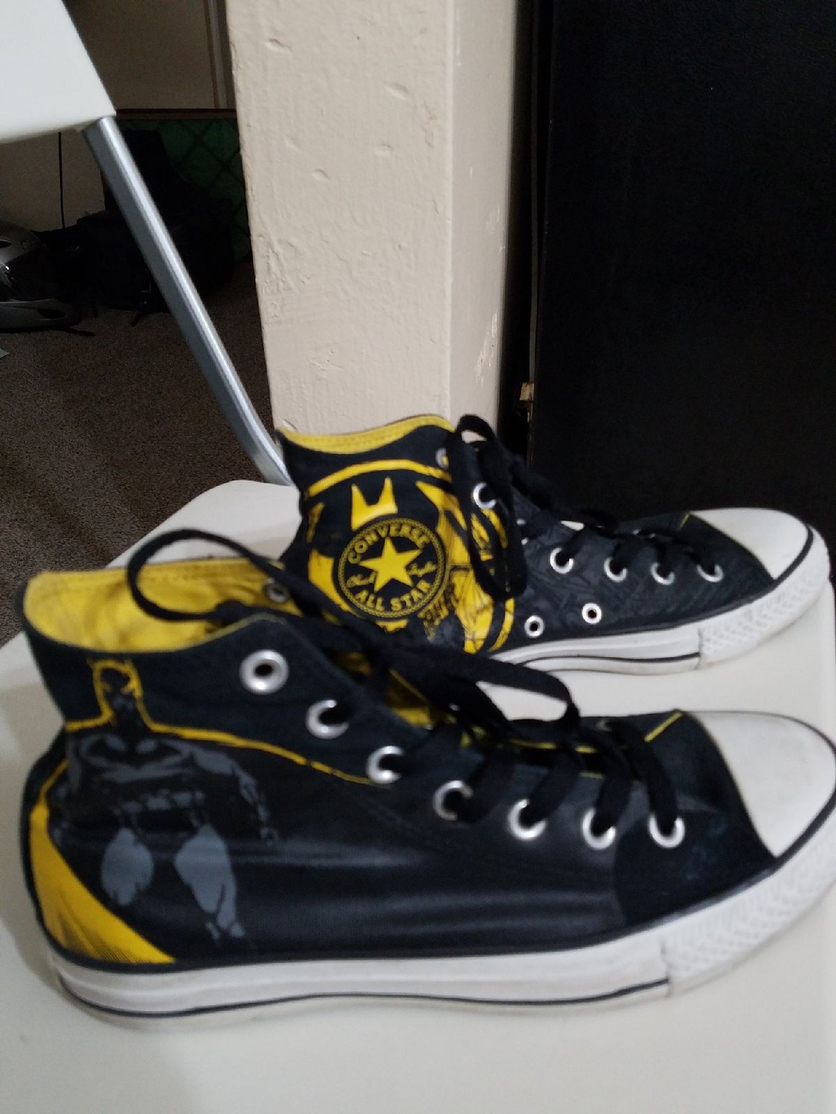 batman converse mens size 10