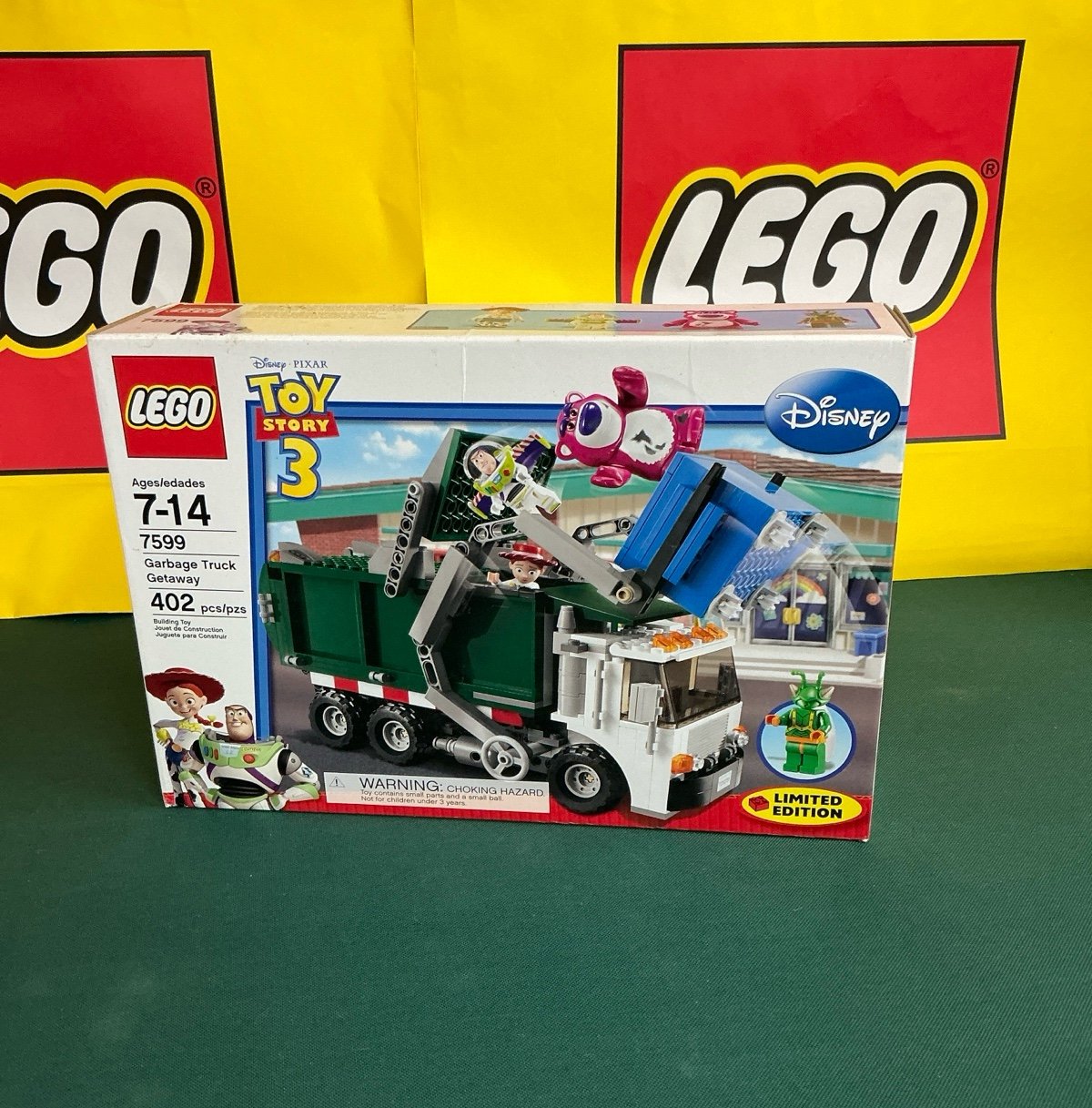 LEGO 7599 - Garbage Truck Getaway **New in Box**