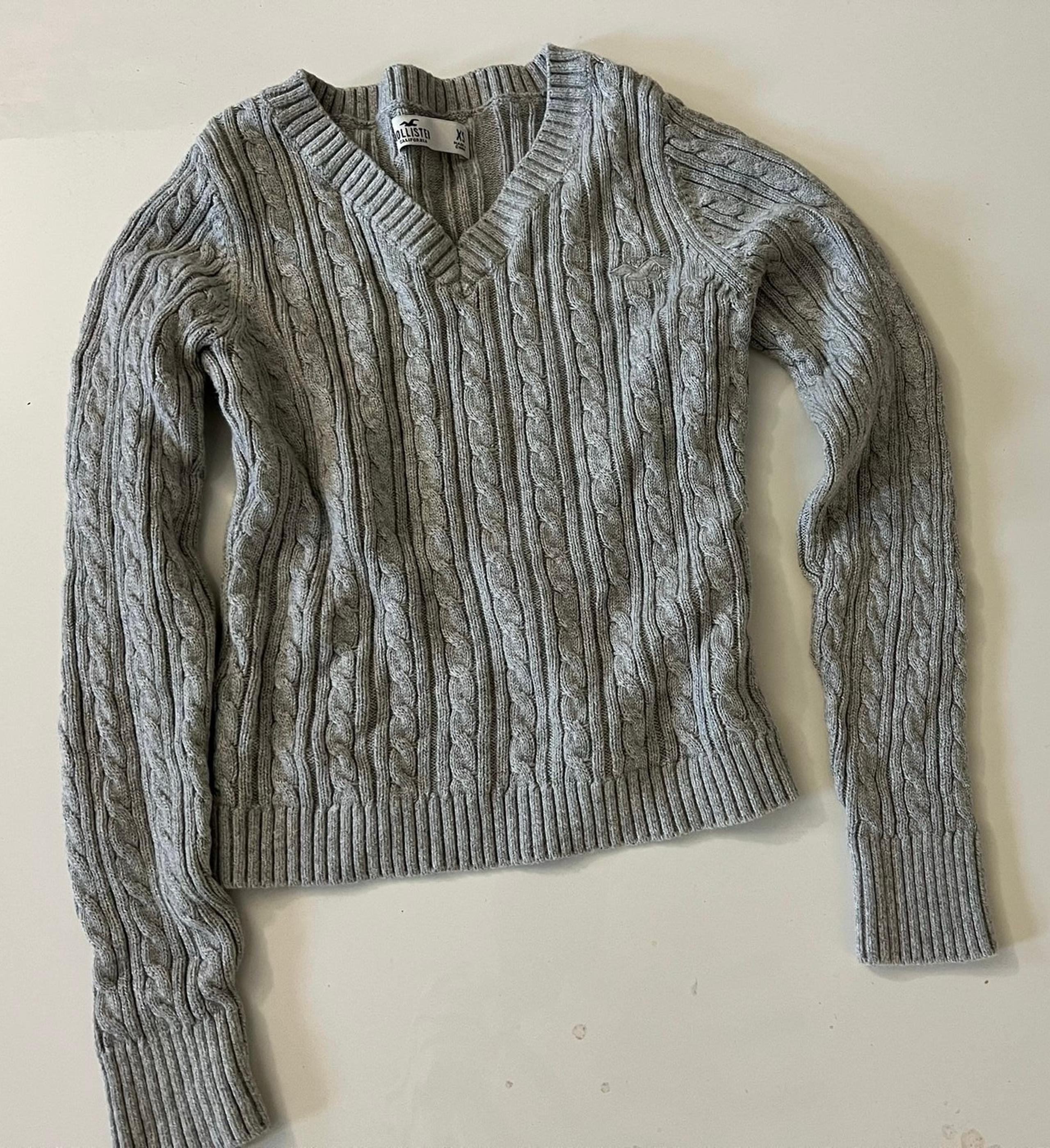Hollister Women’s V-neck Cable Knit Sweater