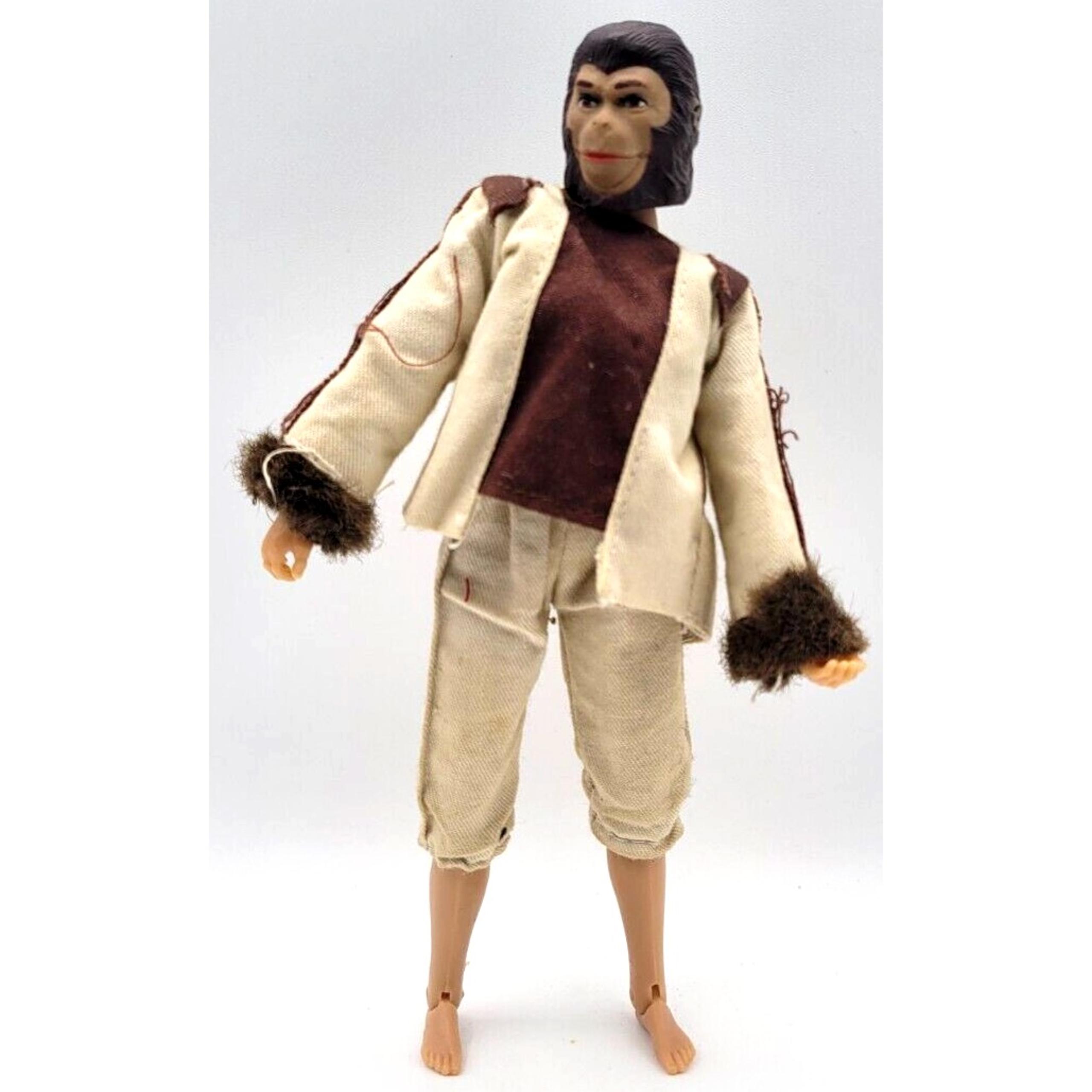 VINTAGE ZIRA 1974 MEGO PLANET OF THE APES 8" ACTION FIGURE DR. ZAIUS CLOTHES