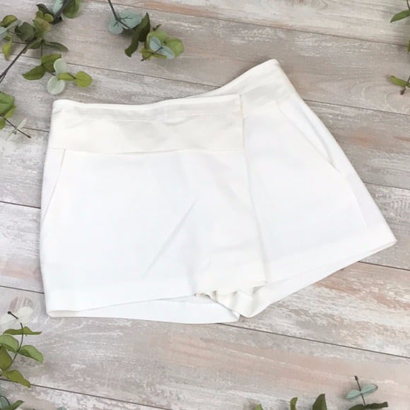 NEW A.L.C. Garner Asymmetric White Crepe Drape Skort/Shorts