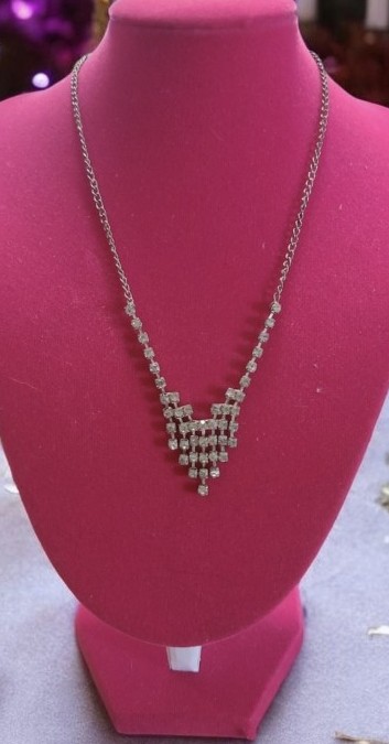 Majestic Vintage 1950s Necklace