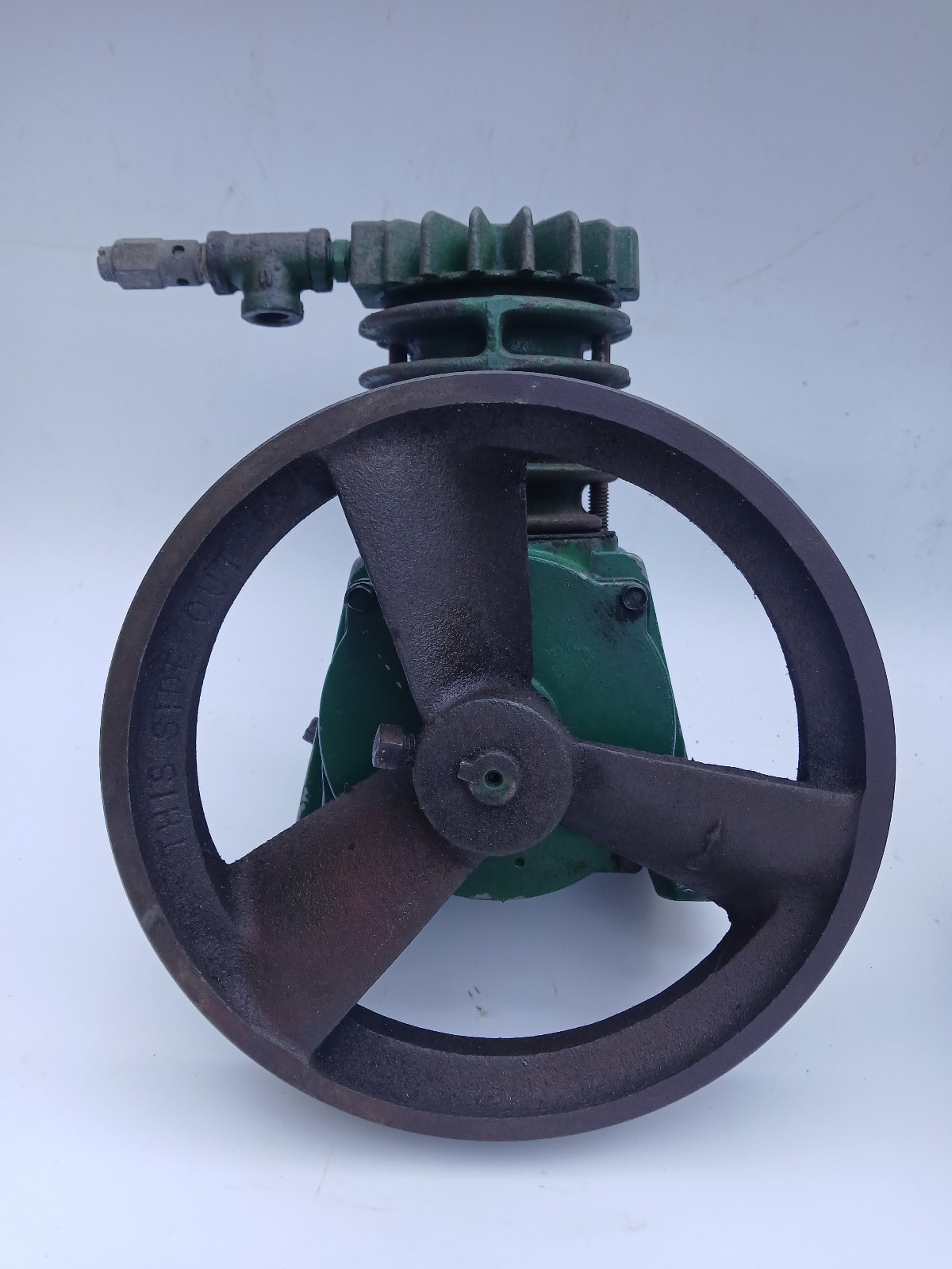 Vintage Bench Top Air Compressor Pump Old School Automotive Workshop Garage Tool