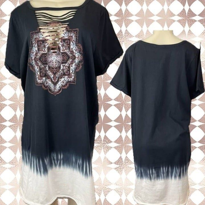 Torrid +3 Black Dip-Dye Slashed V-Neck Accent Print Short Sleeve T-Shirt Dress