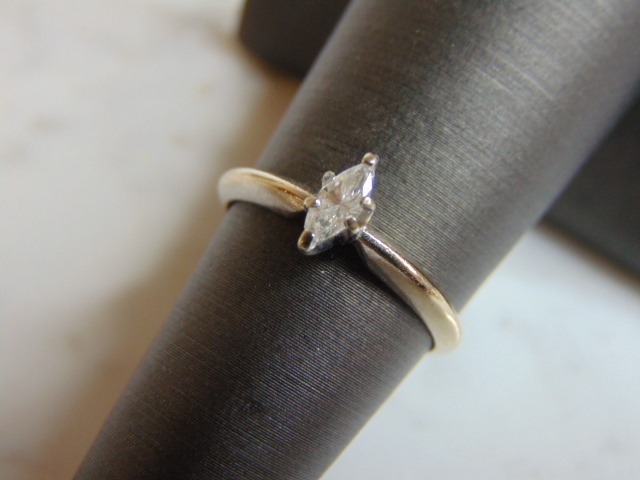 Womens 14K White Gold Diamond Ring E3300