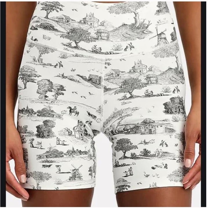 ⭐️ Wren Toile Boho Peasant Hipster Hippie Art Deco Farm Horse Biker Bike Shorts