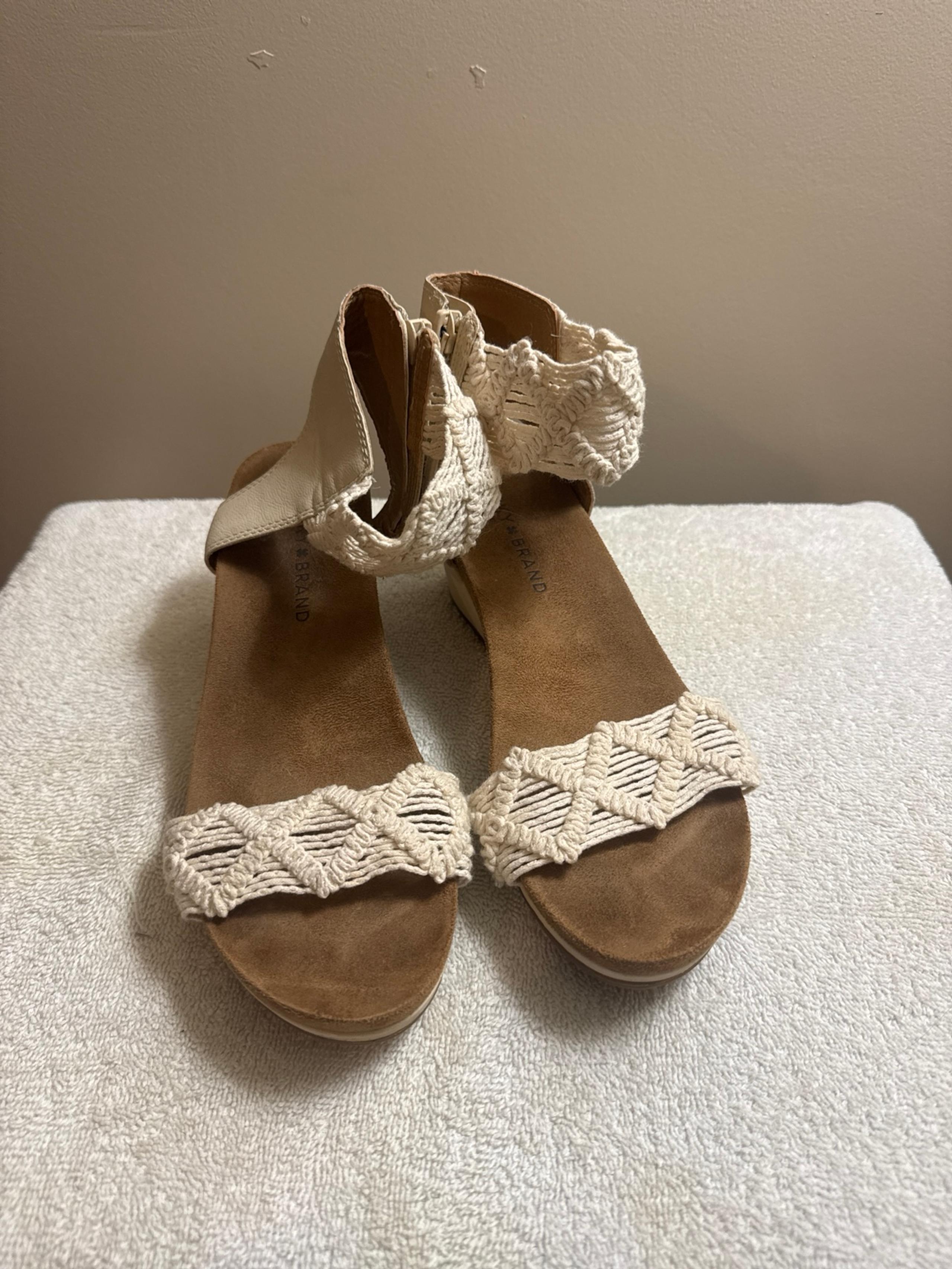 Lucky brand Sandals