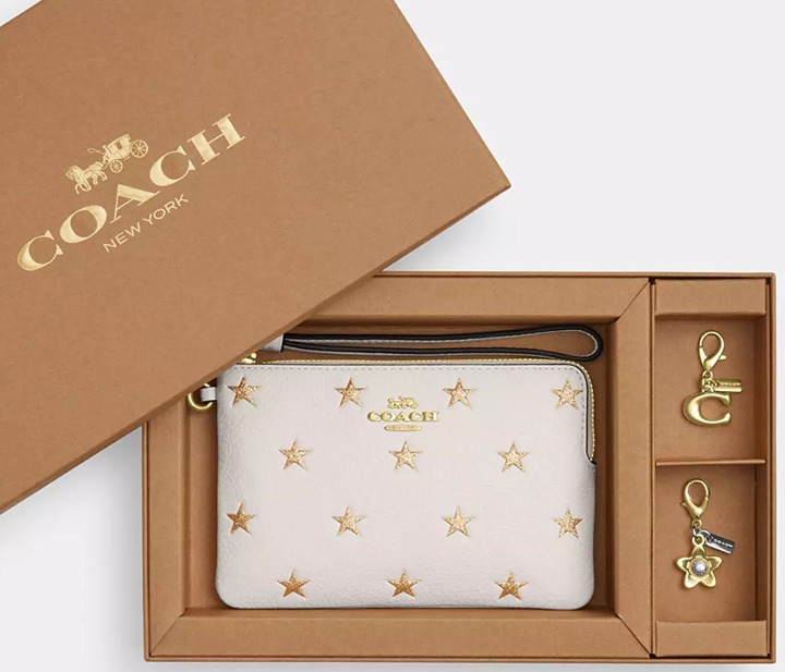 Coach Boxed Corner Zip Wristlet With Star Print And Charms