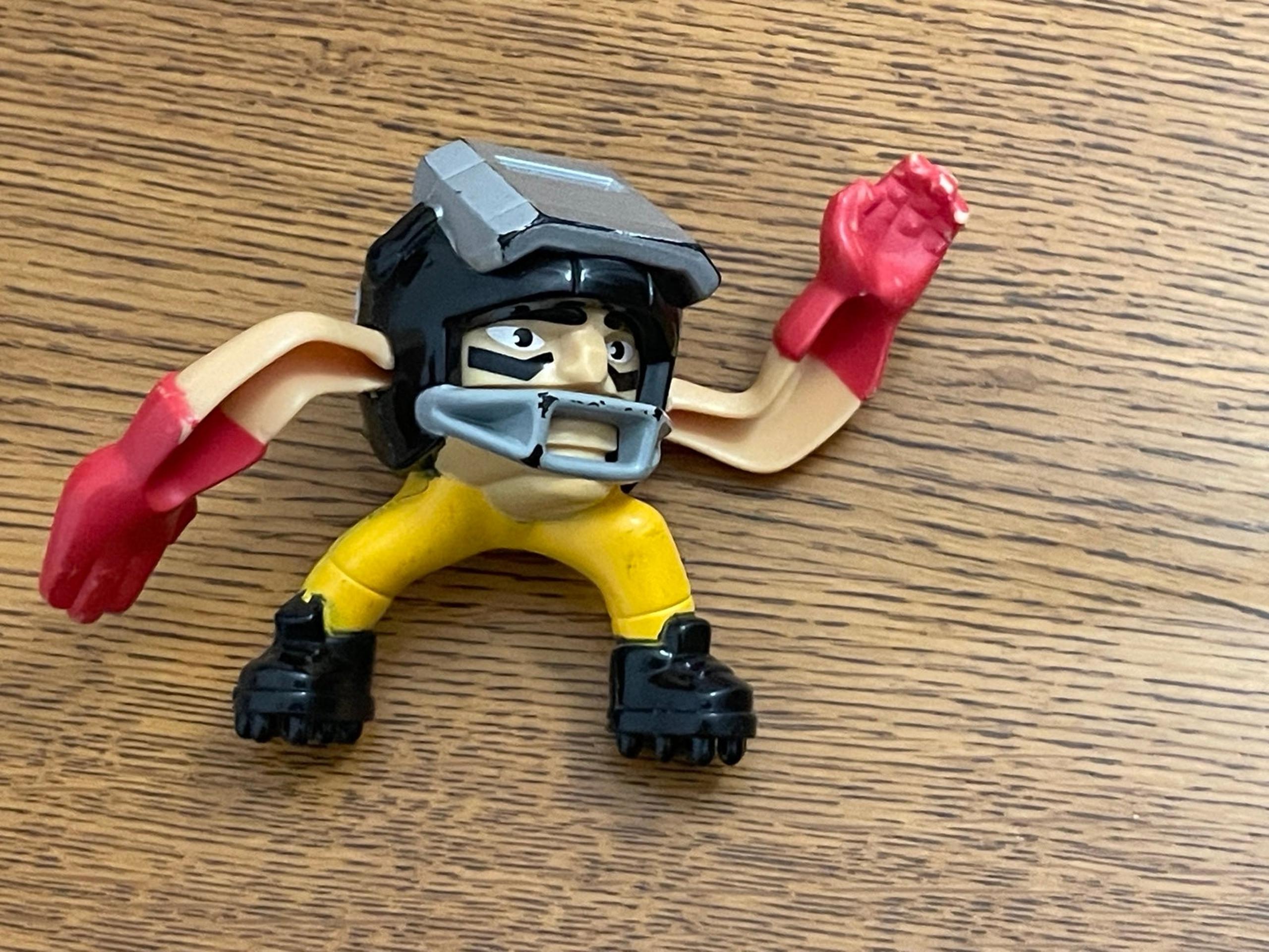 PITTSBURGH STEELERS FOOTBALL NFL Rush Zone 2013 Happy Meal action figure toy