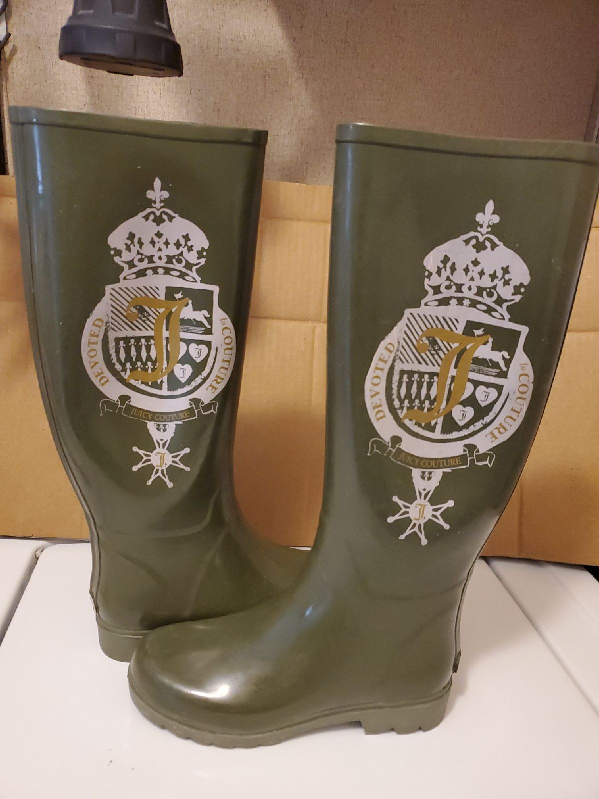Juicy Couture boots size 6