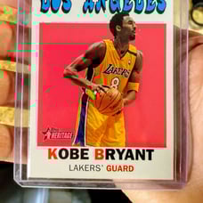 Kobe Bryant 2000-2001 Topps Heritage Retro Nm Condition