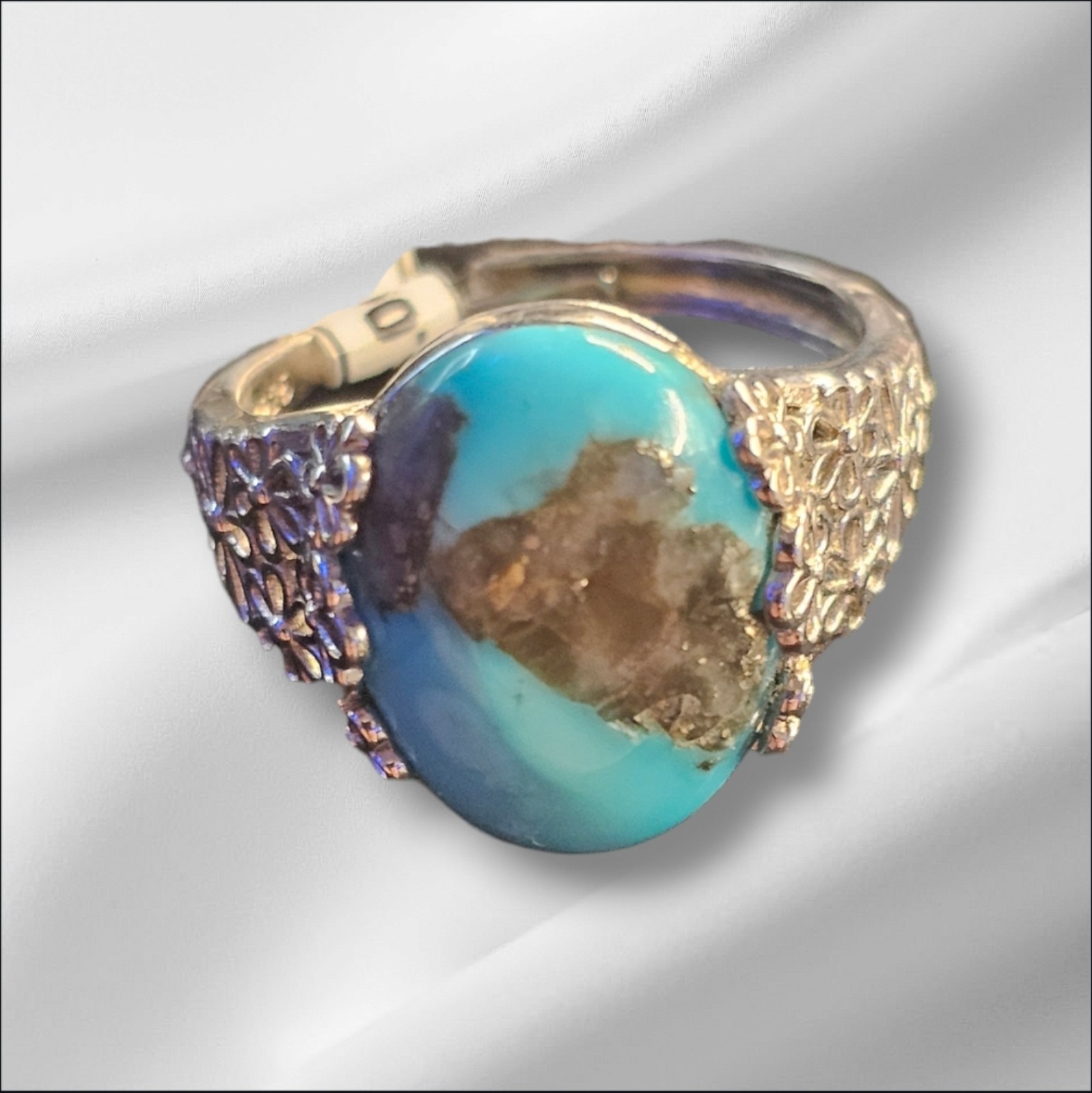 Rare Natural Unstabilized Bisbee Turquoise ring Size 8