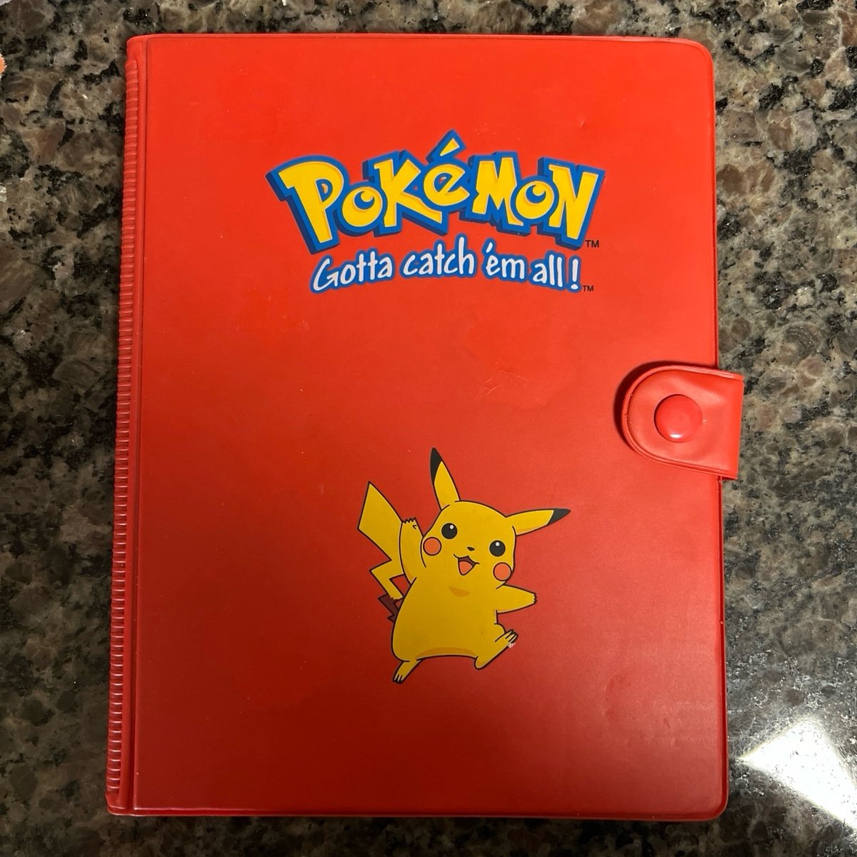 Vintage Pokemon TCG Gotta Catch 'Em All Binder Red Pikachu
