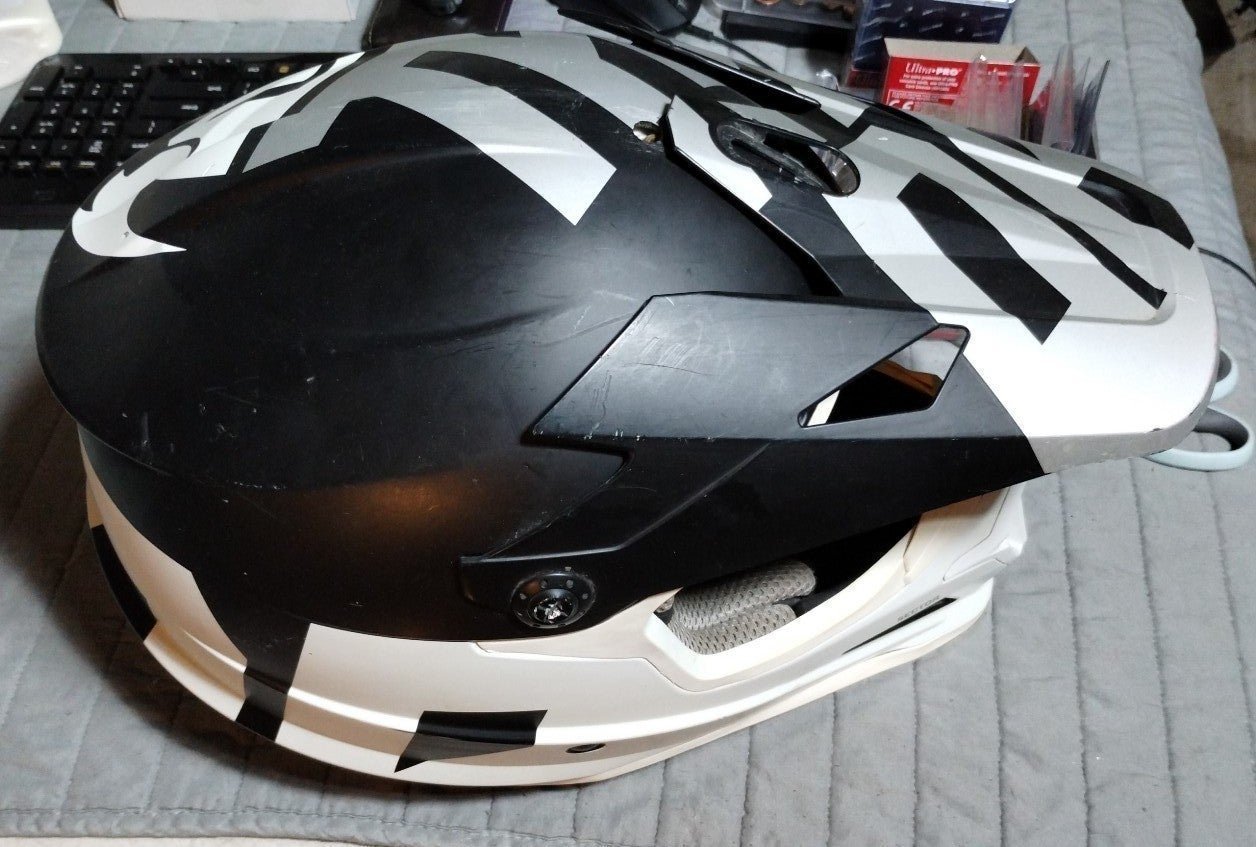 Helmet men's large Thor Dirt bike helmet