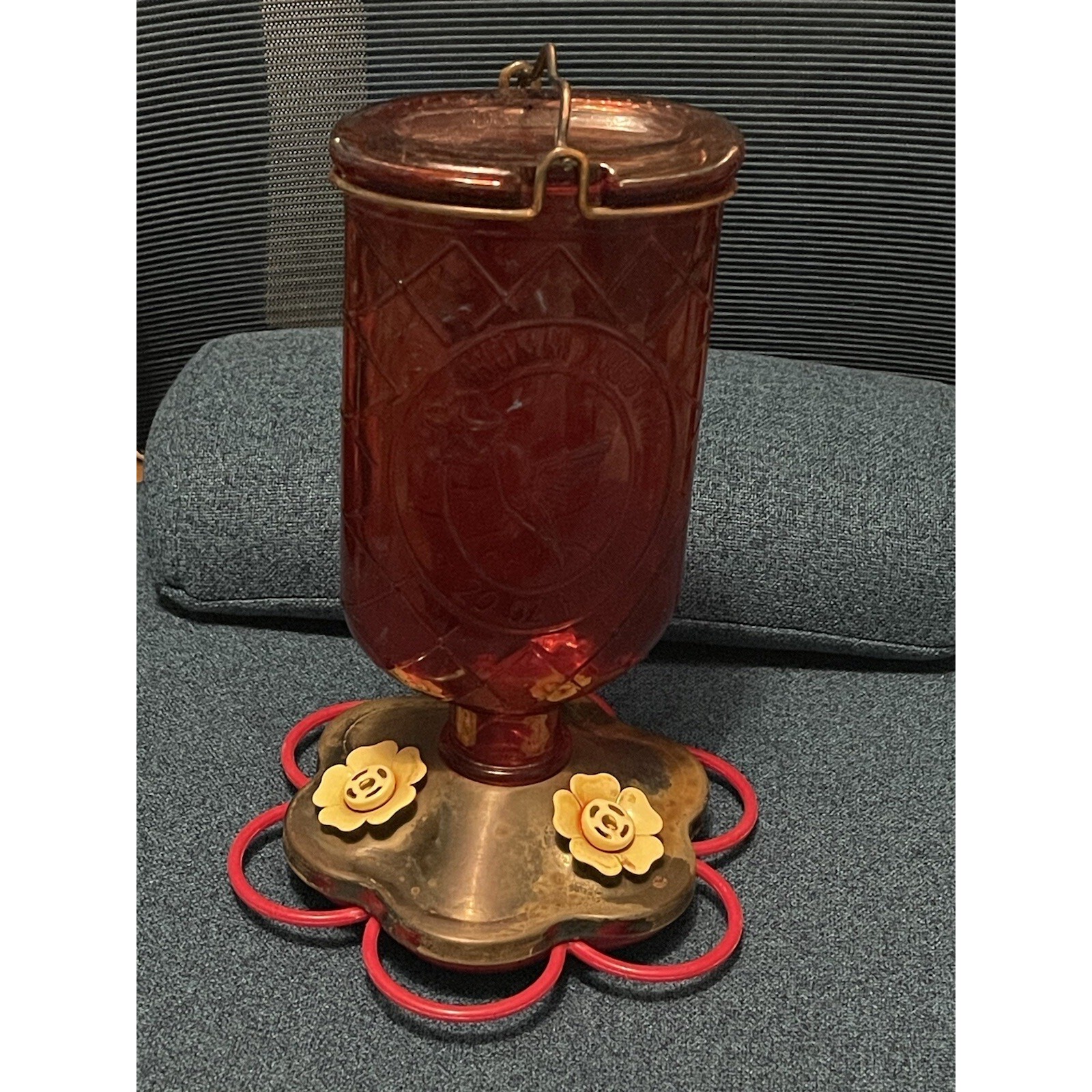 20oz Vintage Red Glass Bottle Hummingbird Feeder Perky Pet Nectar Feeder Hanger