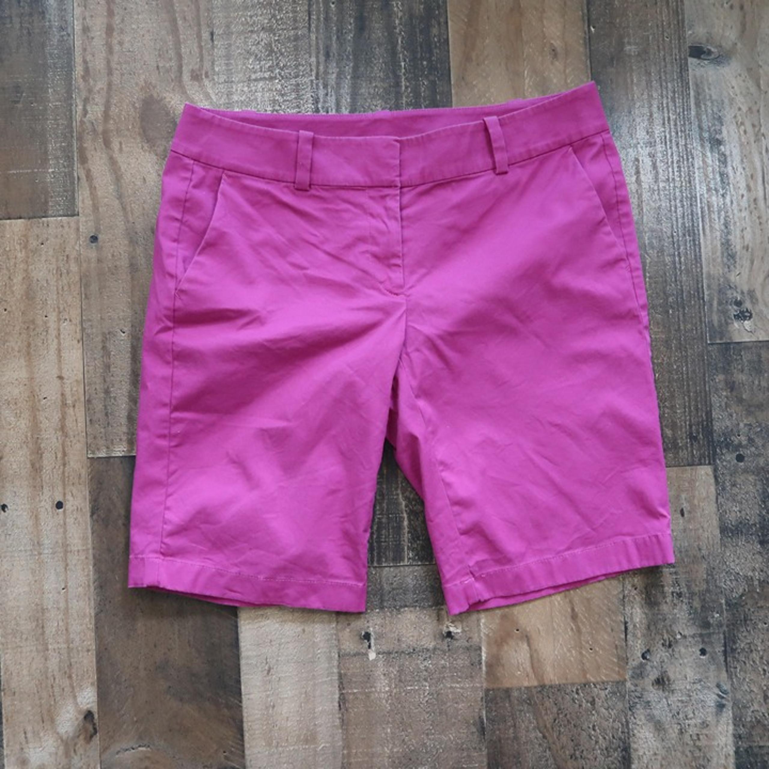 Ann Taylor Boardwalk Size 6 Bermuda Chino Shorts Magenta Pink Purple