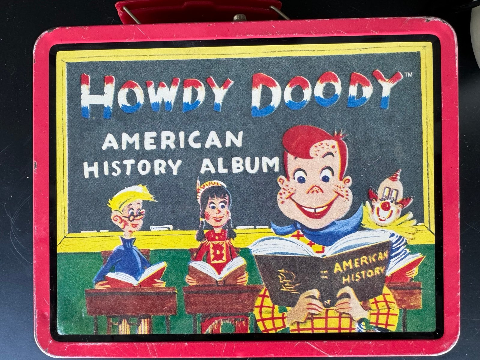 Vintage metal Howdy Doody lunchbox