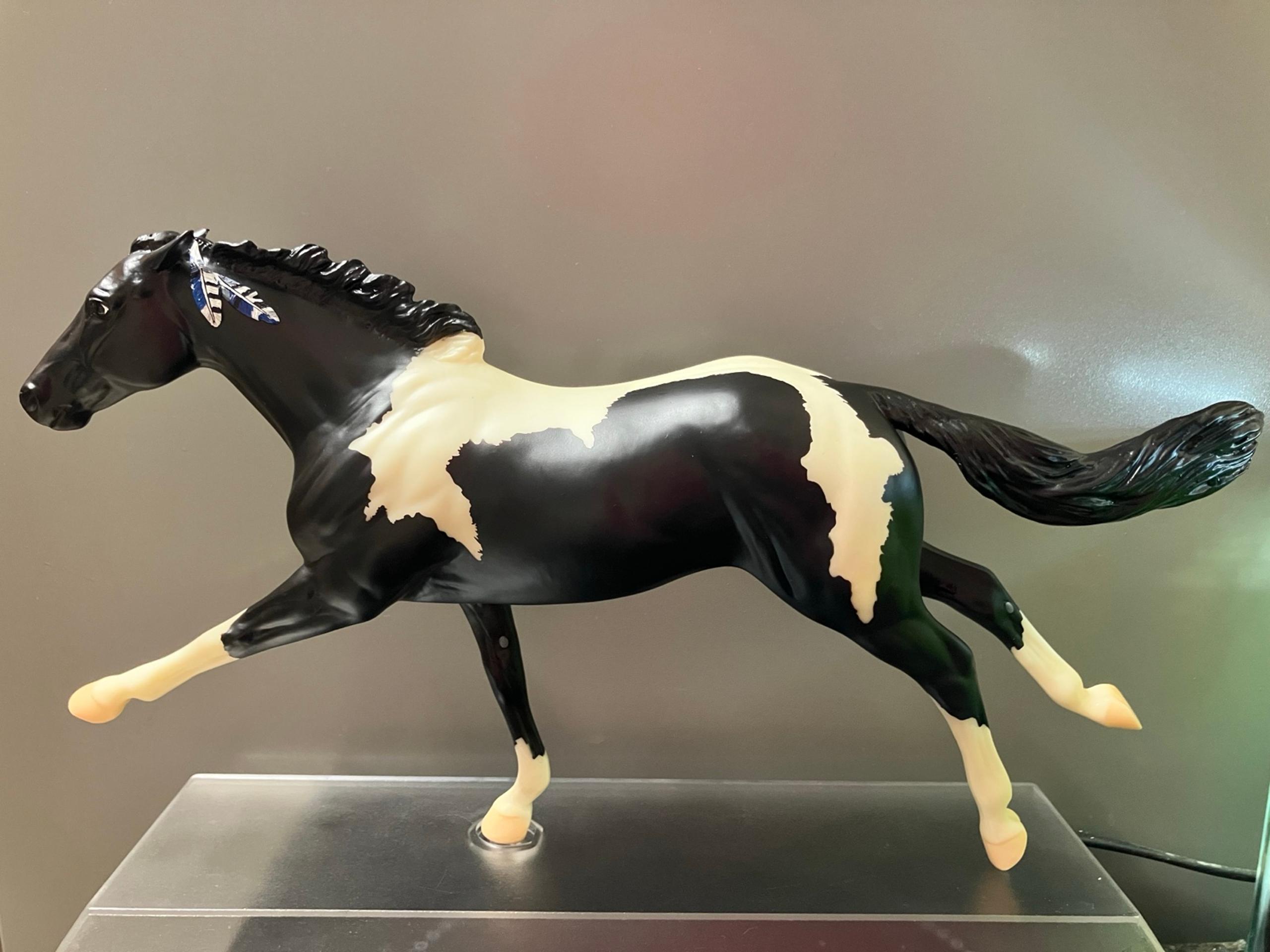 Breyer race horse toy model Puuku black pinto 701848 Ruffian