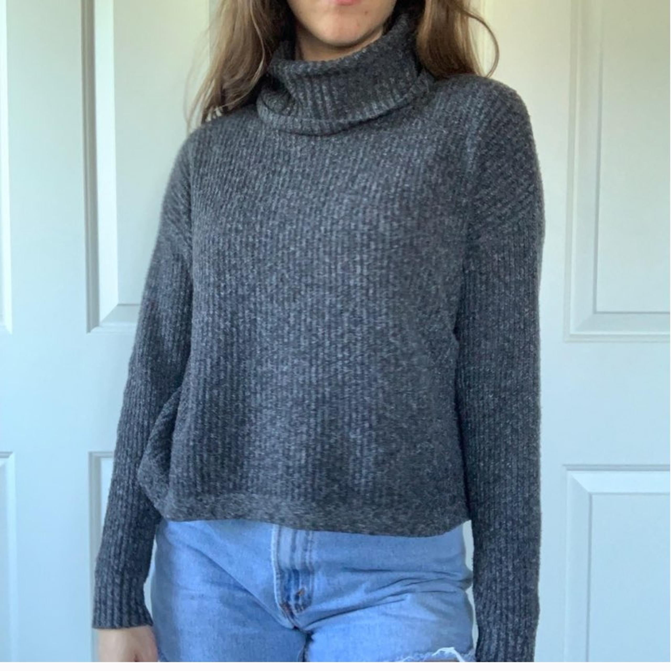 Forever 21 Turtleneck Sweater