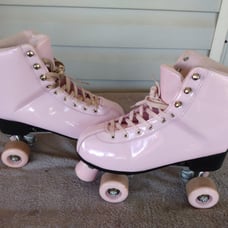 COSMIC SKATES ARCHIE-15 PINK ROLLER SKATES WOMENS size 10