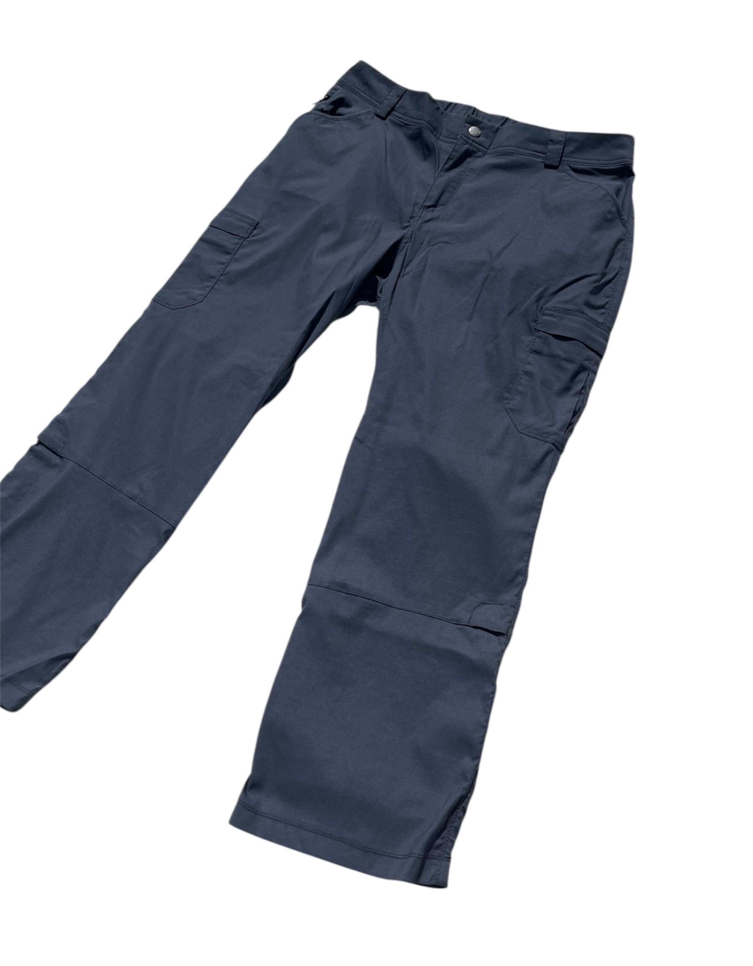 NWOT Navy Blue Ink Duluth Trading Women's Dry on the Fly Bootcut Cargo Pants