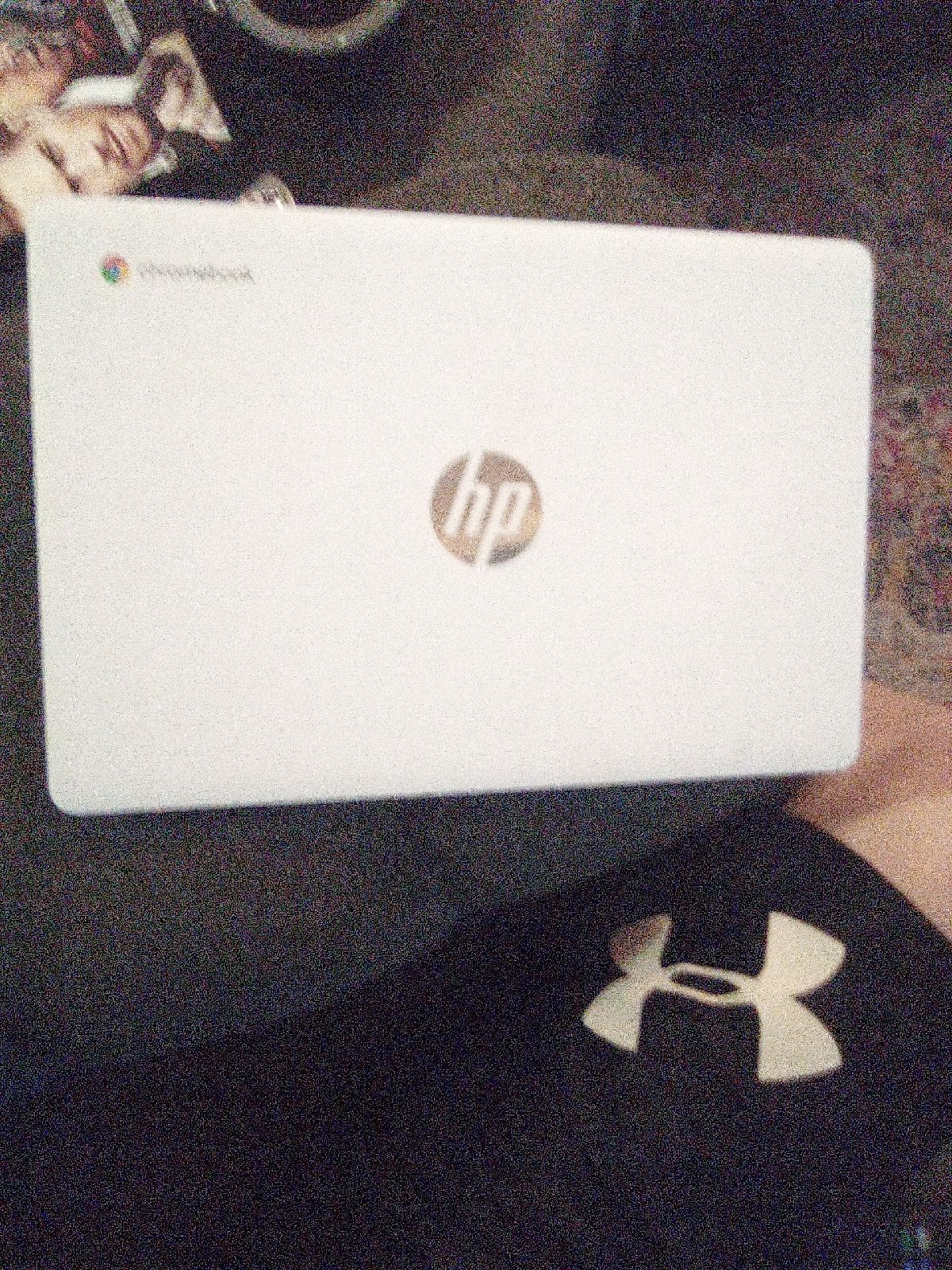 HP Chromebook 16 GB in White