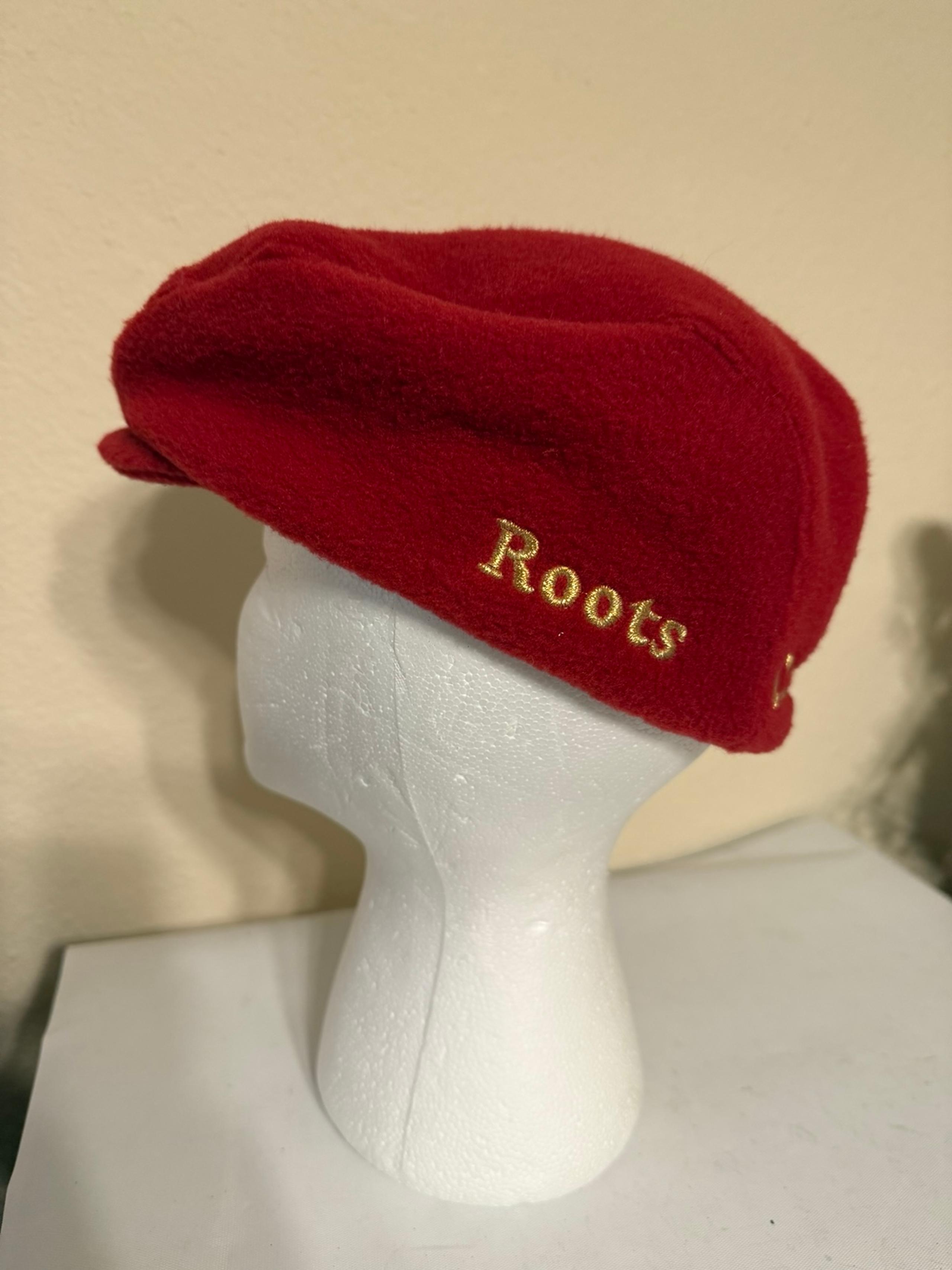 Vintage Roots Canada Olympic Red Fleece Newsboy Drivers Cap Hat Size Small