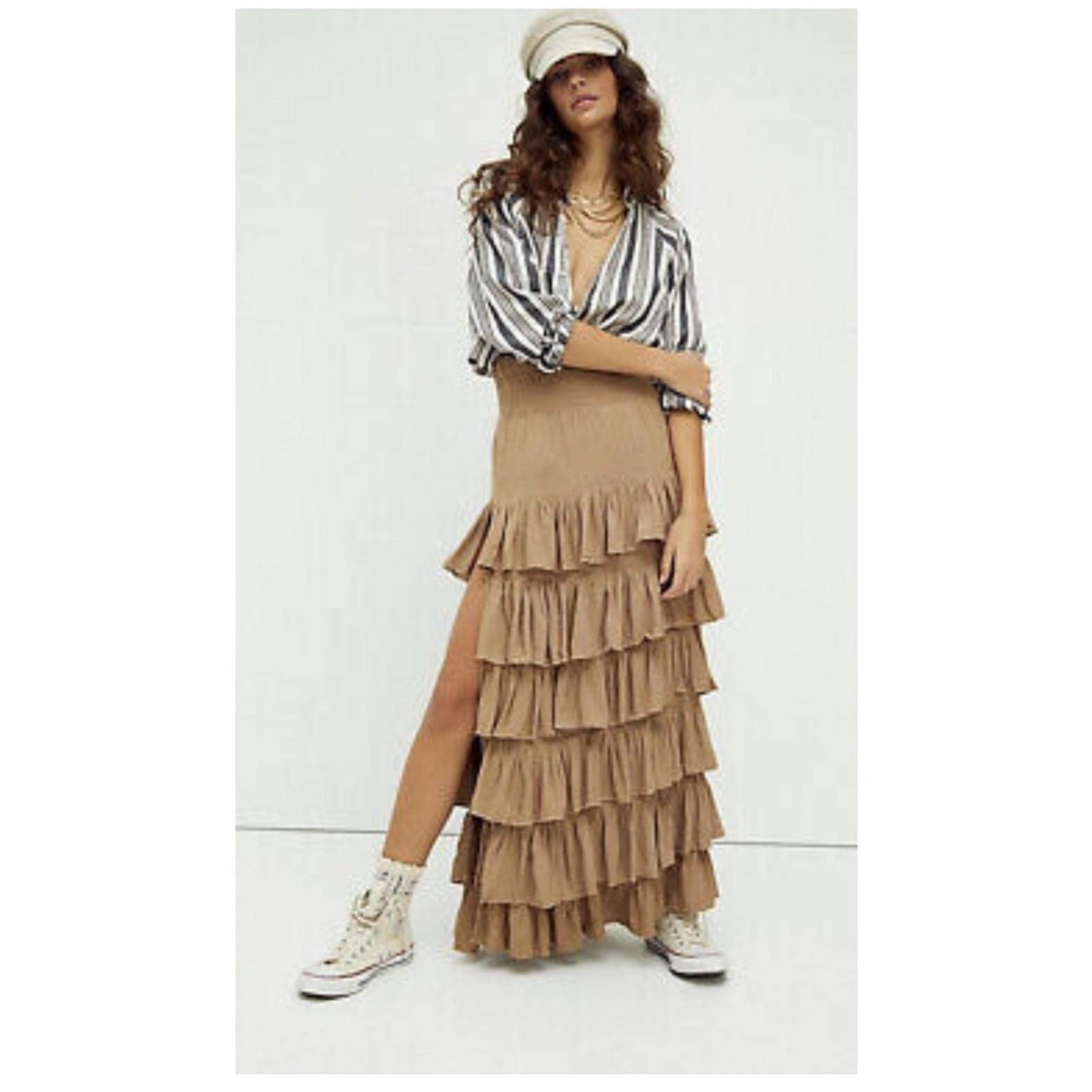 FREE PEOPLE JEN’S PIRATE BOOTY COEUR D’ALENE RUFFLE TIERED MAXI SKIRT womens L