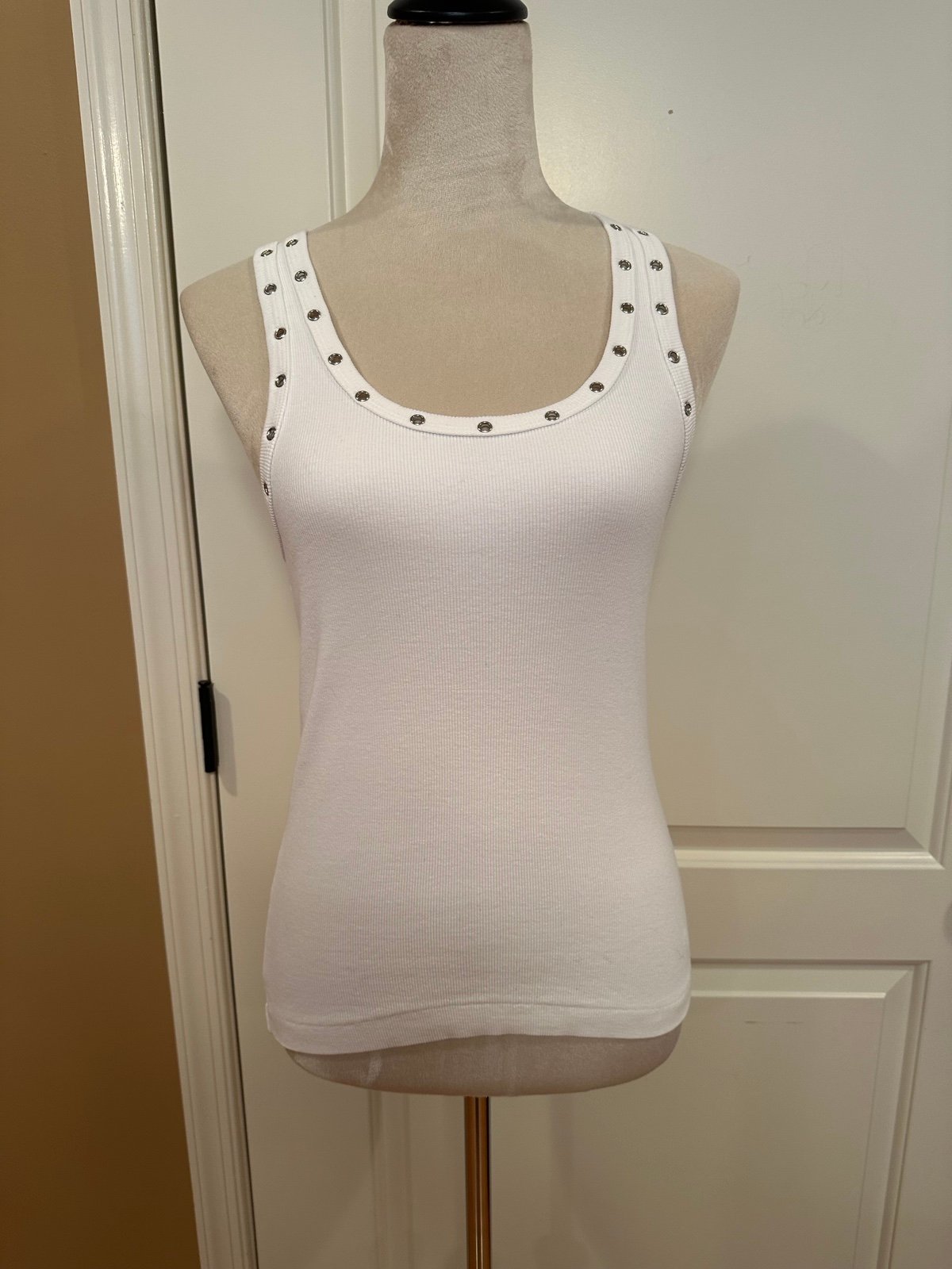 Redone eyelet tank