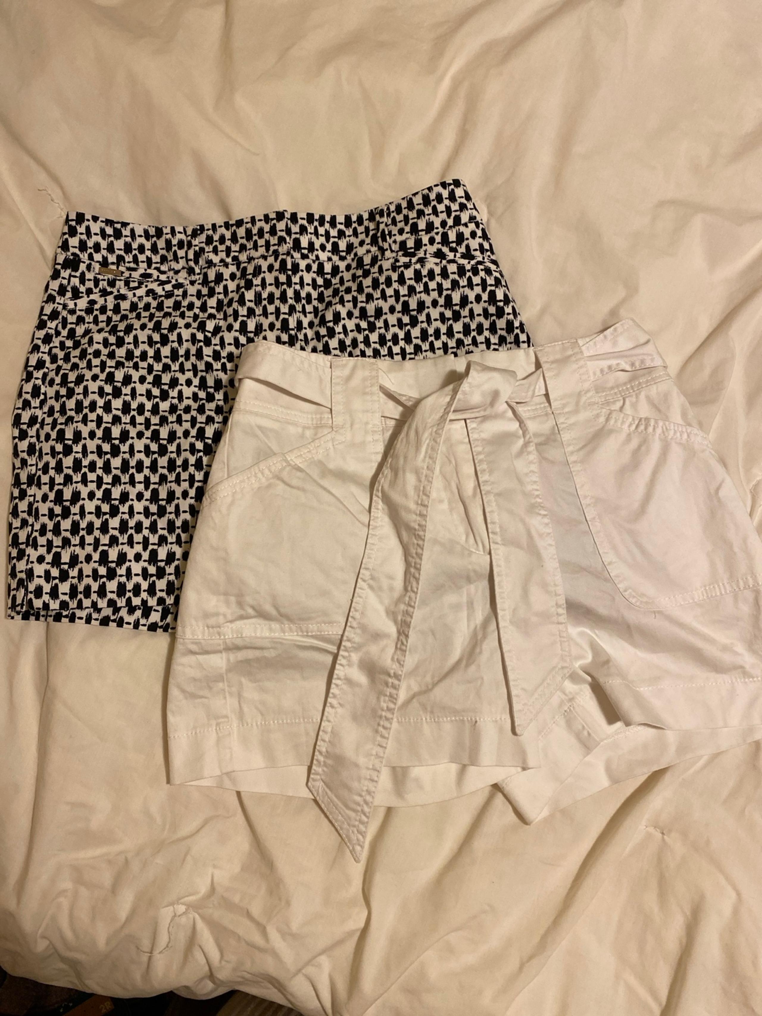 WHITE HOUSE BLACK MARKET Shorts Bundle size 0