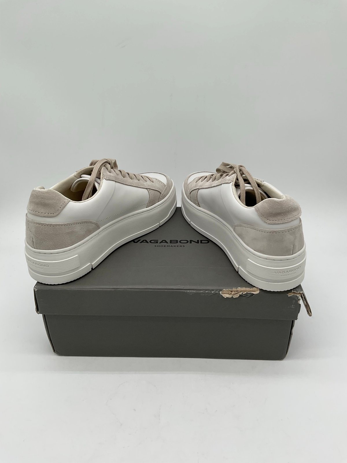 New in Box Vagabond Judy Platform Sneakers Size 9 (39 EU)