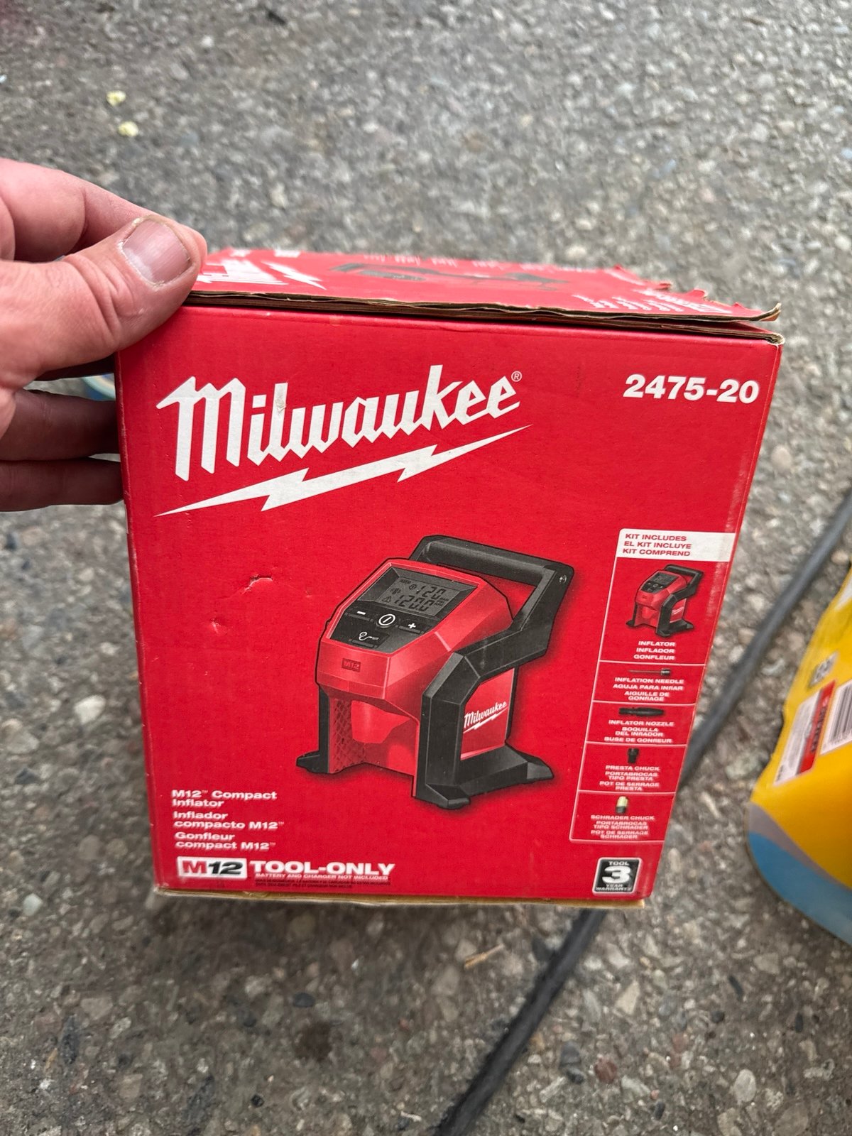 Milwaukee M12 Compact Inflater
