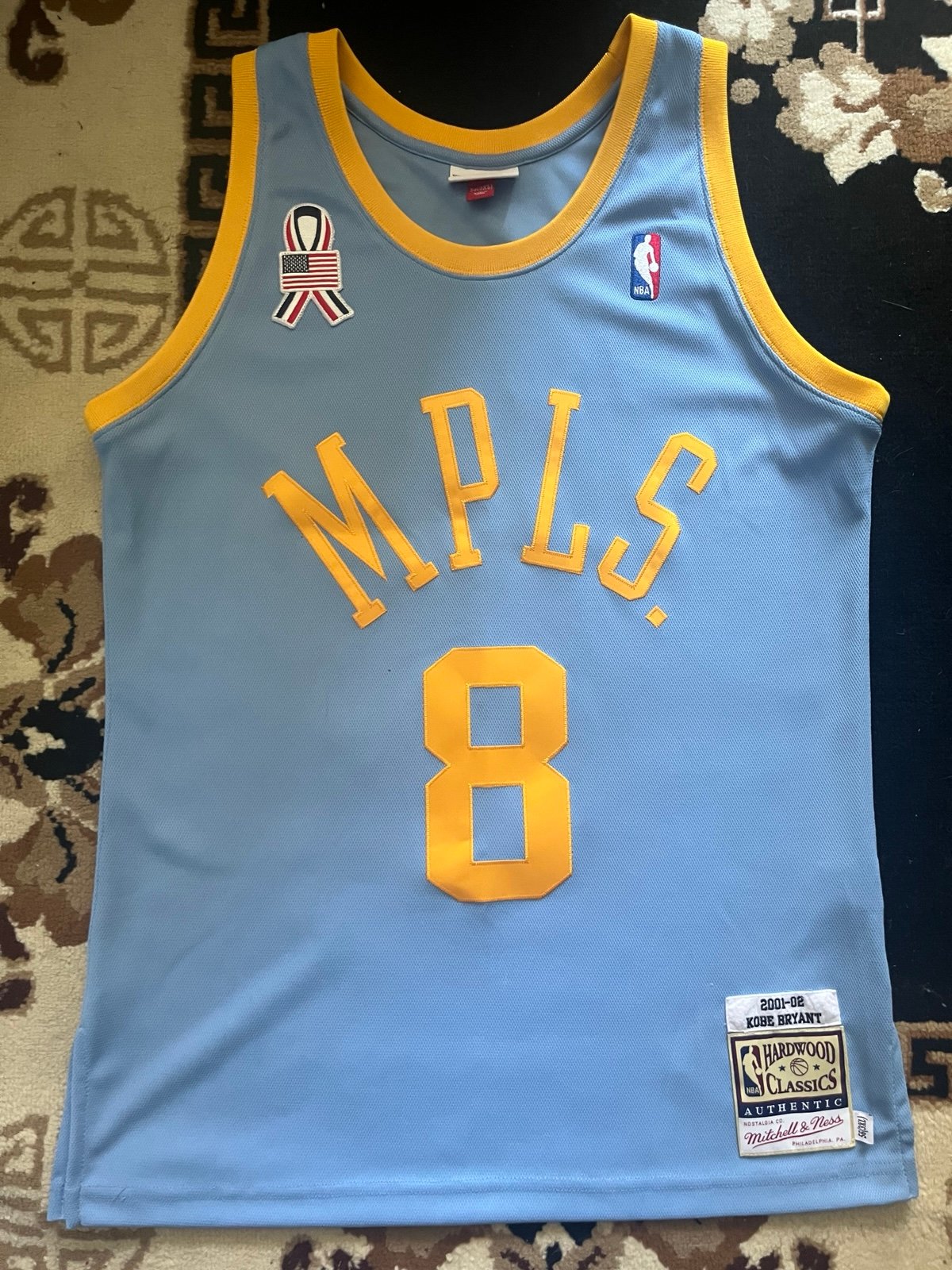 Kobe Bryant Los Angeles Lakers 2001-02’ Mitchell & Ness Swingman Jersey