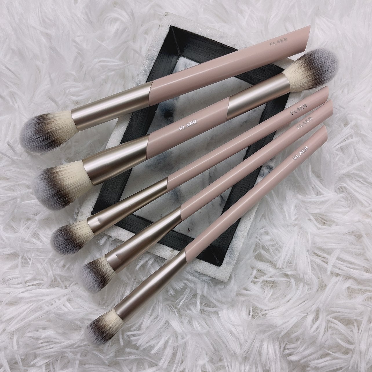 Flaer MakeUp Brush set 5pcs new