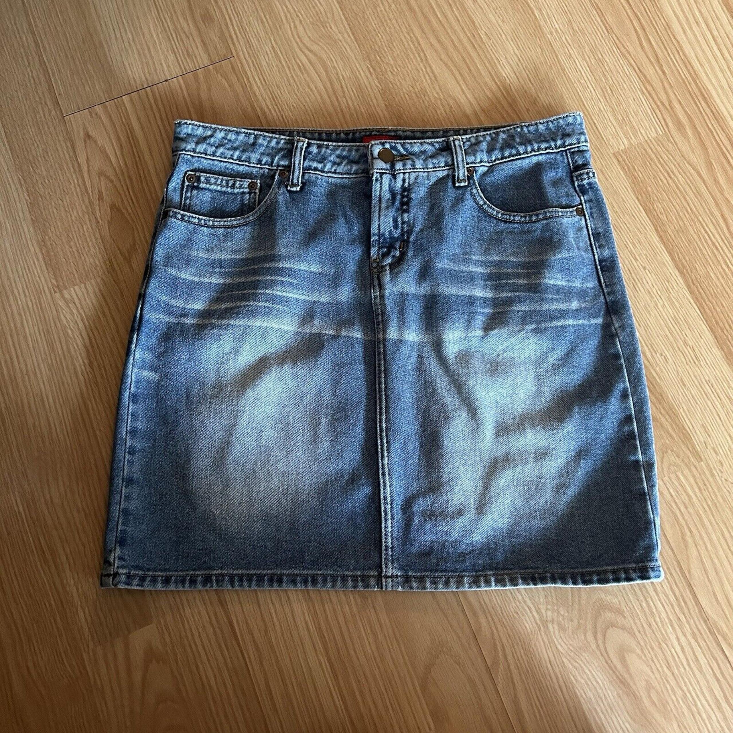 Vintage Mossimo Supply Co. Y2K Denim Skirt Size 9