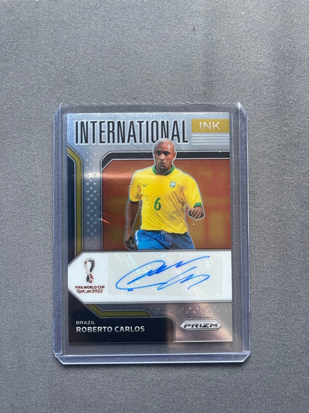 2022 PANINI PRIZM WORLD CUP INTERNATIONAL INK #I-RC ROBERTO CARLOS AUTO