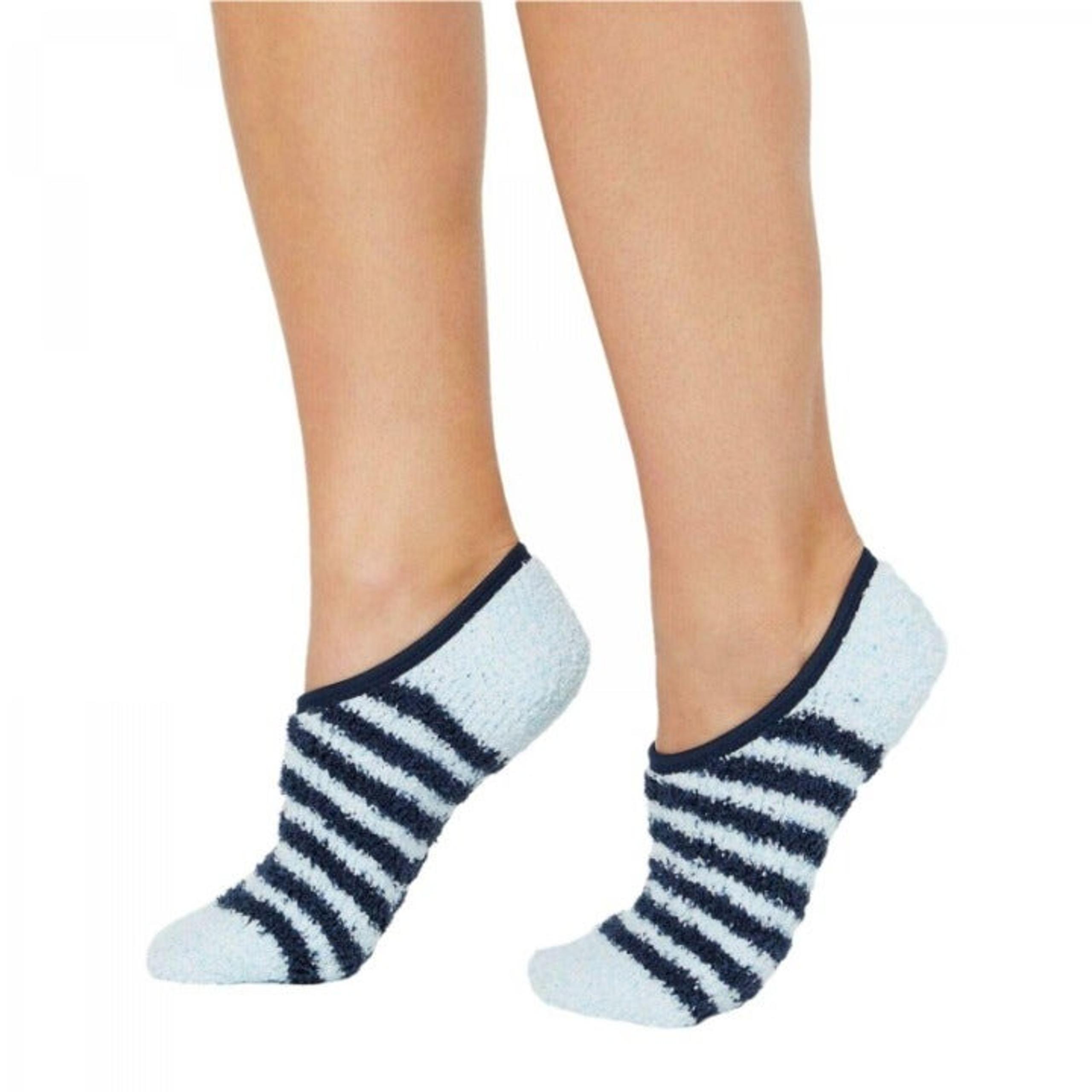 Charter Club Women's Colorblocked Fuzzy Cozy Socks Blue