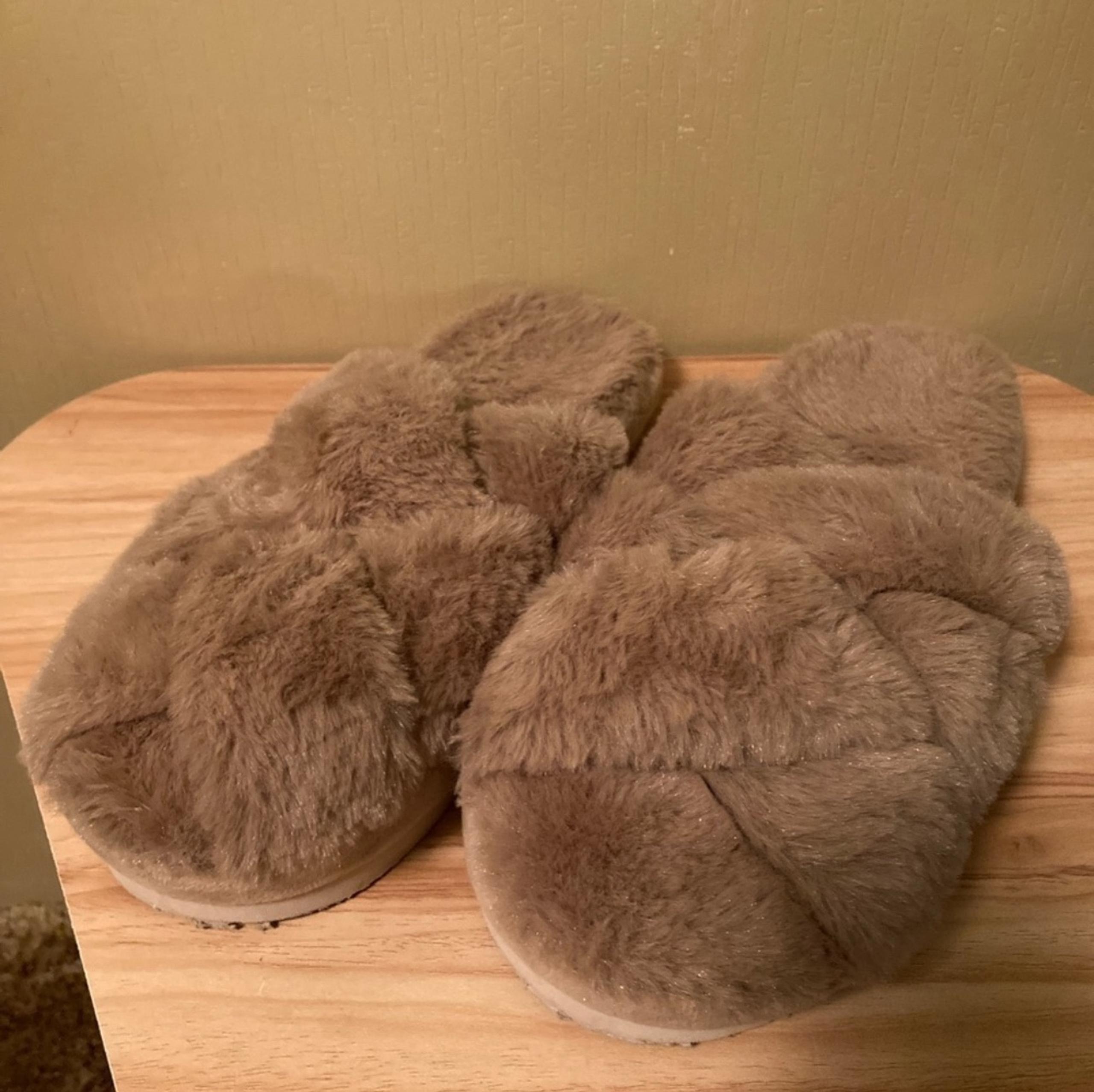 ASOS Large Tan Faux Fur Slippers